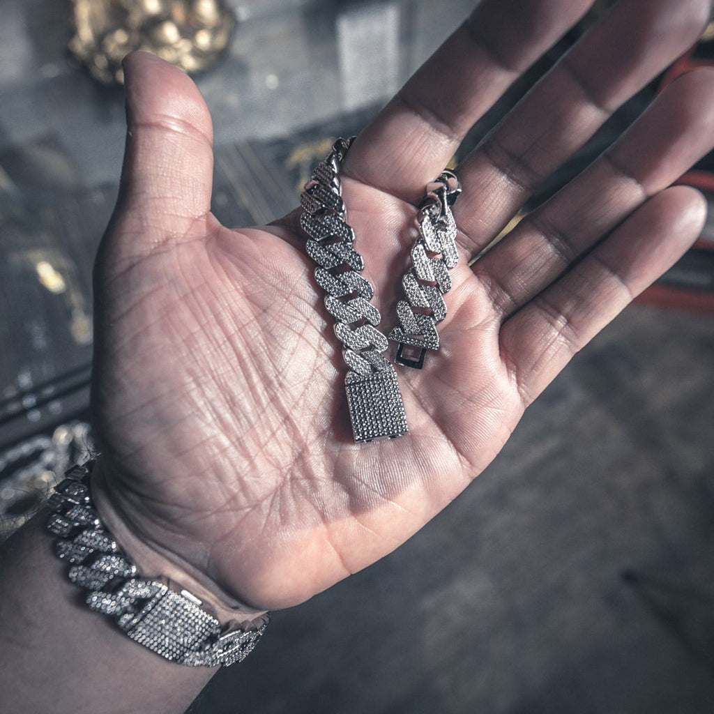Studded Prong Set Cuban Link Bracelet - Silver