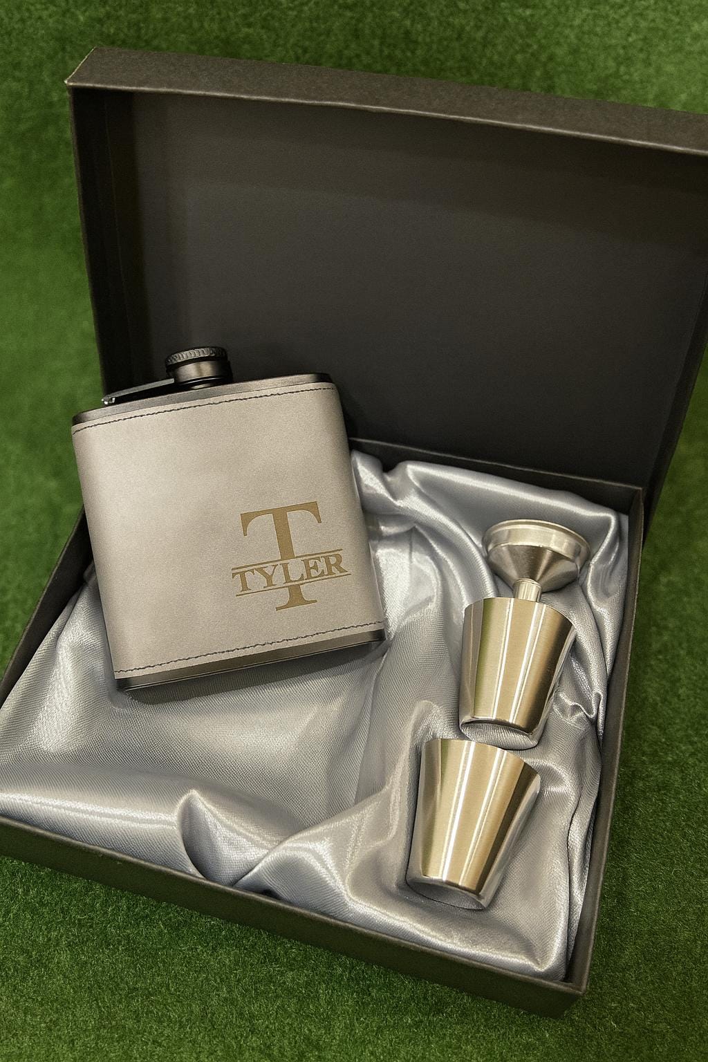 Personalized Leather Flask , Engraved Stainless Steel Flask, Leather Flask, Flask Personalized, Flask Leather, Flasks