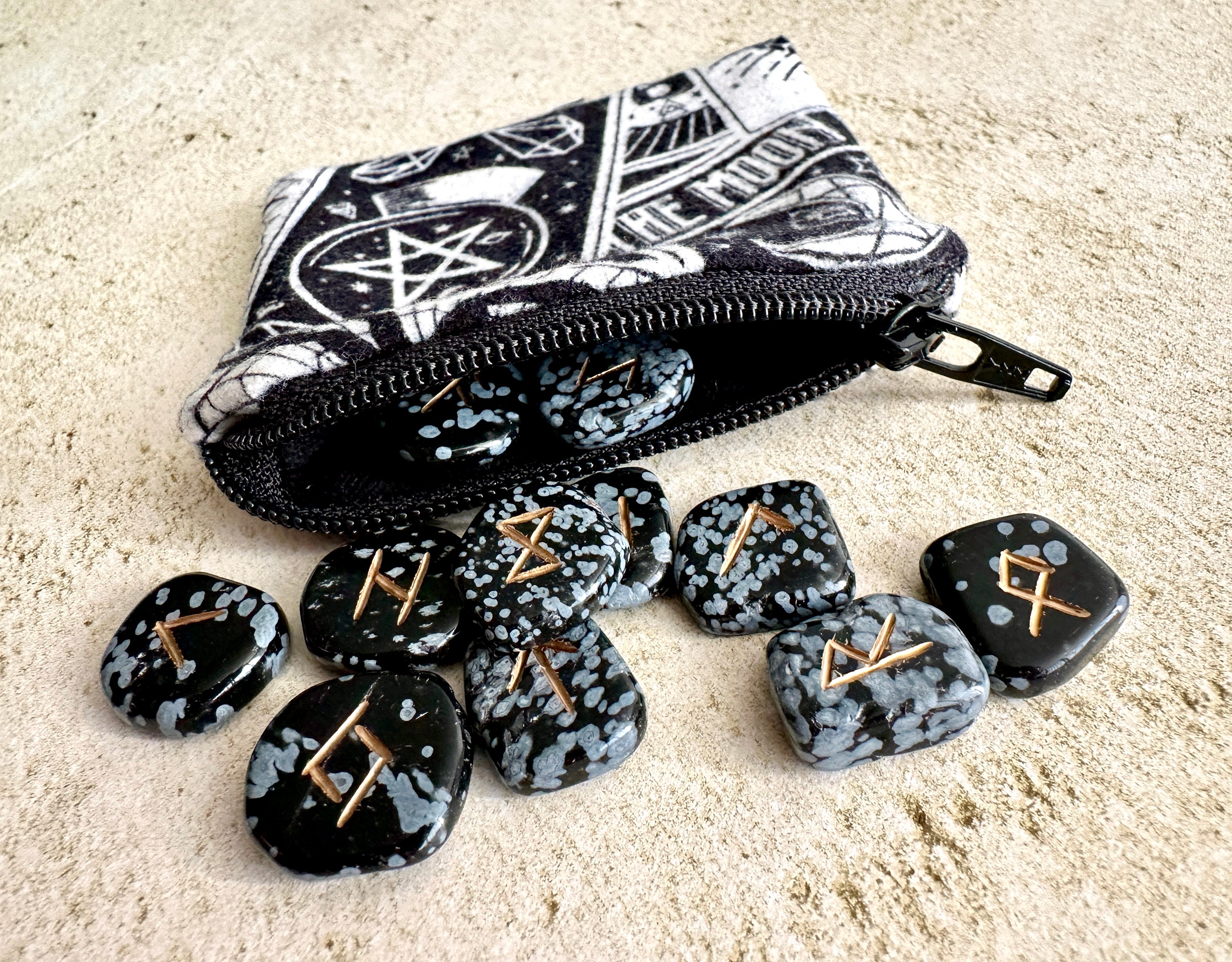Pendulum Bag - Rune Storage Bag
