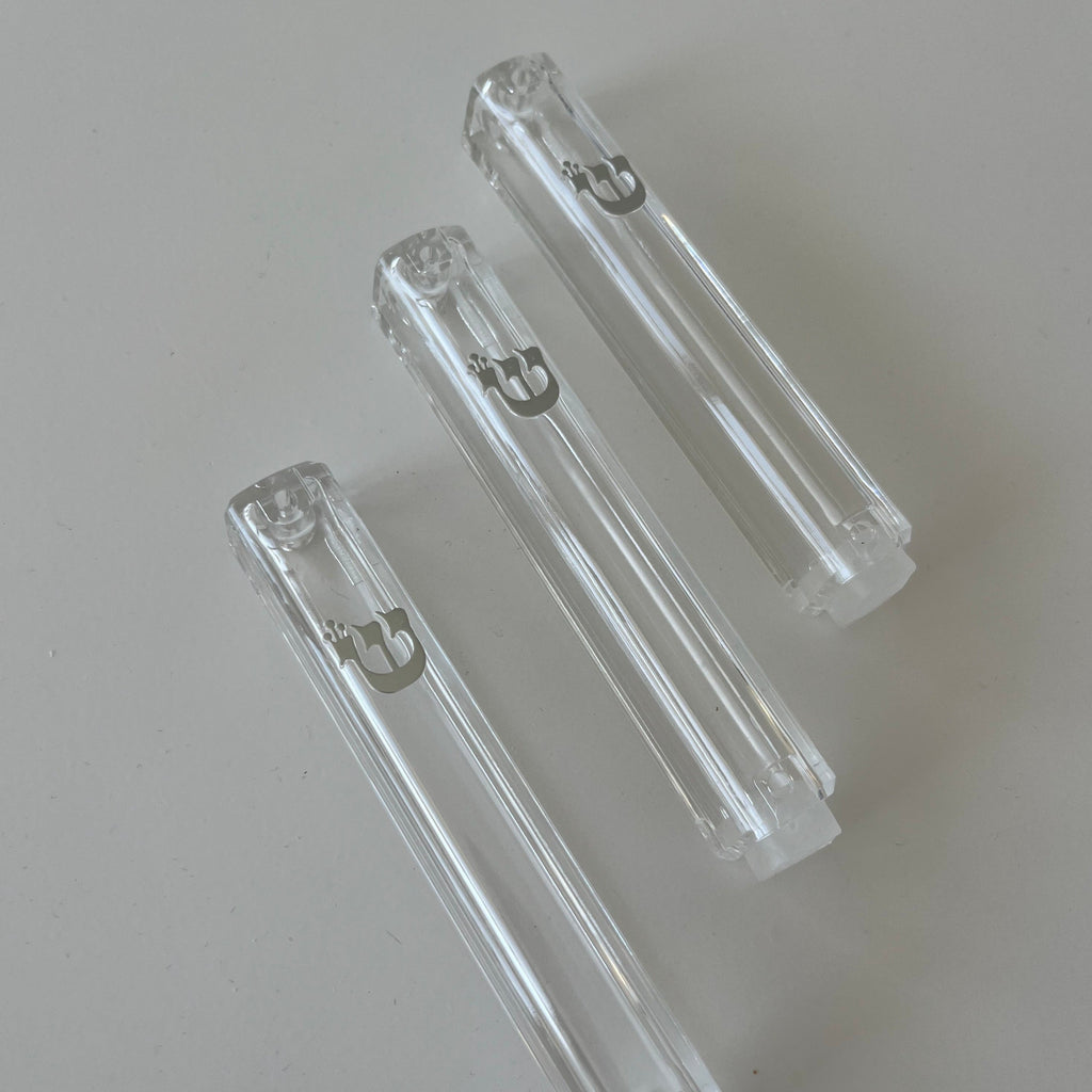 Mezuzah with Kosher Scroll – Transparent Minimalist Design with a Classic Touch