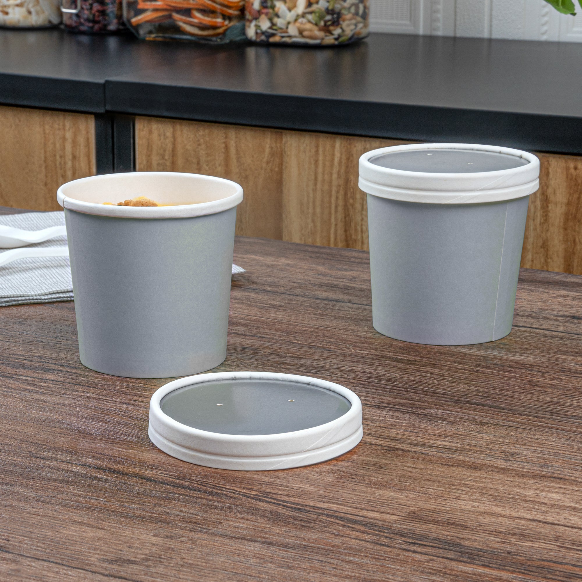 Bio Tek Round Gray Soup Container Lid - White Rim, Fits 12 oz - 200 count box