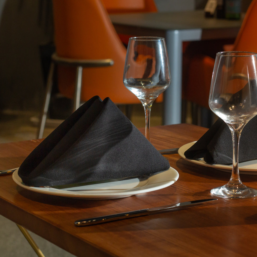 Luxenap Black 100% Polyester Cloth Napkin - 20" x 20" - 10 count box