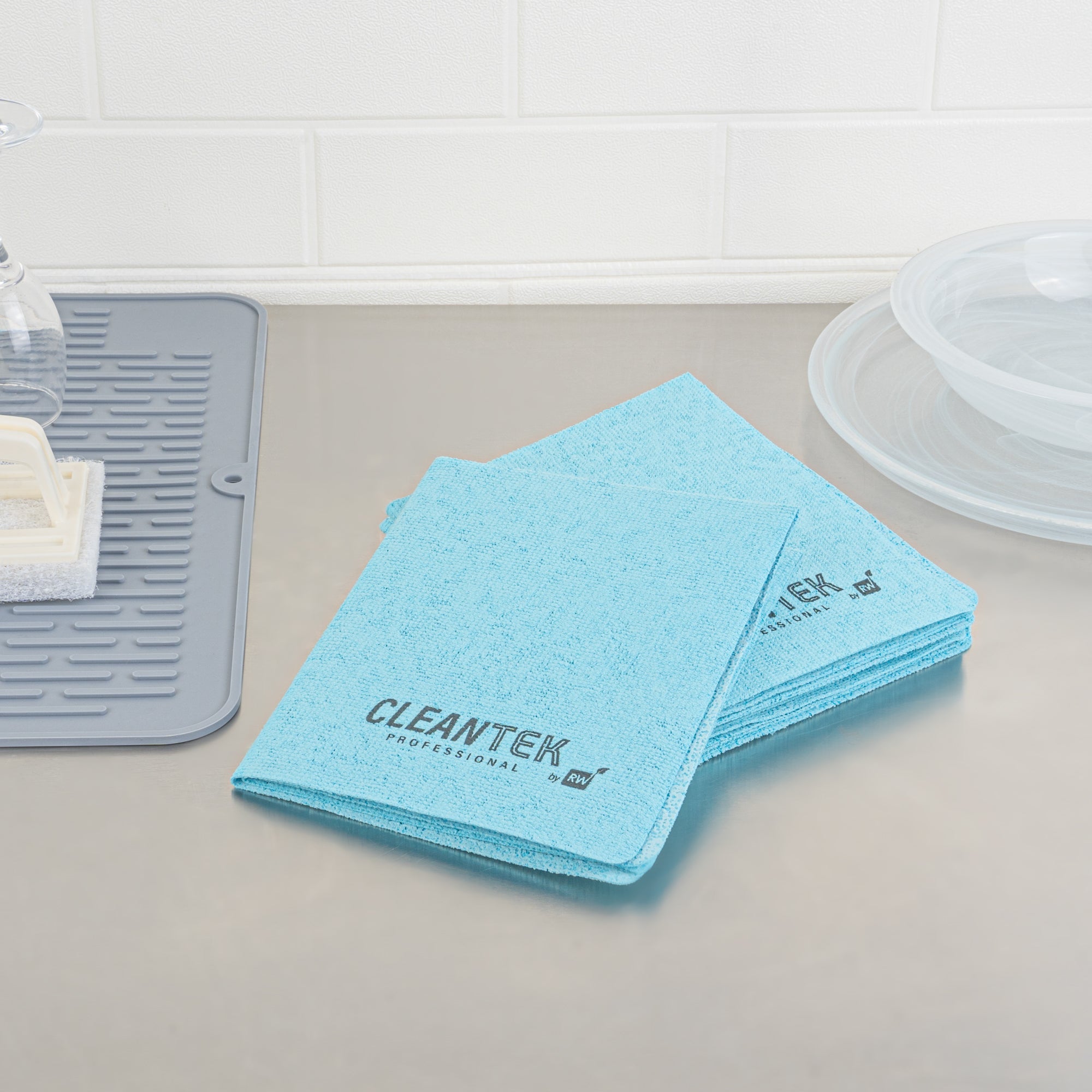 Clean Tek Professional Blue Microfiber Cleaning / Drying Cloth - 13'' x 15'' - 5 count box