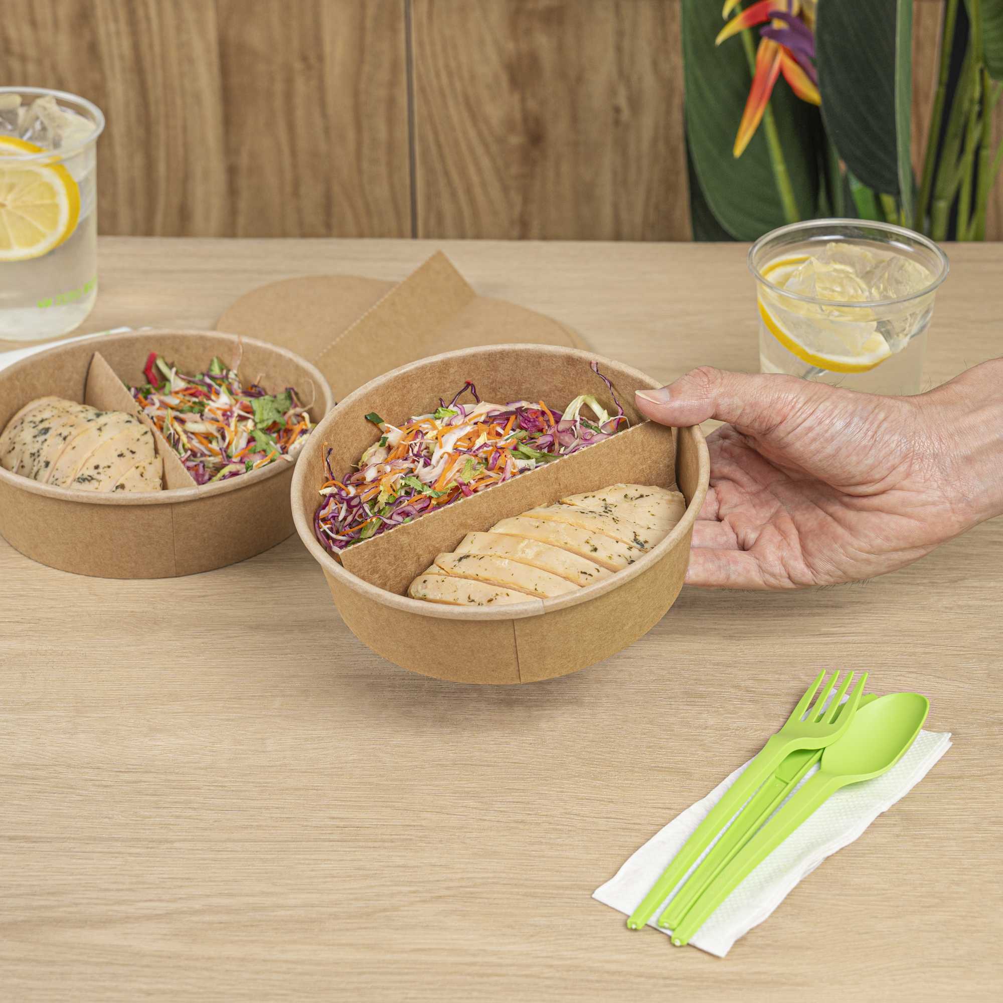 Bio Tek Kraft Paper 2-Compartment Insert - Fits 22, 37 and 42 oz Containers - 200 count box