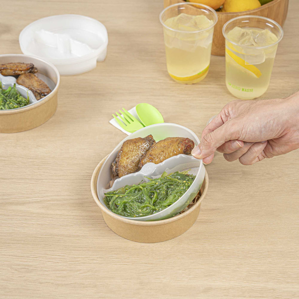 Bio Tek 12 oz White Plastic 2-Compartment Insert Tray - Fits 17-45 oz Containers - 200 count box