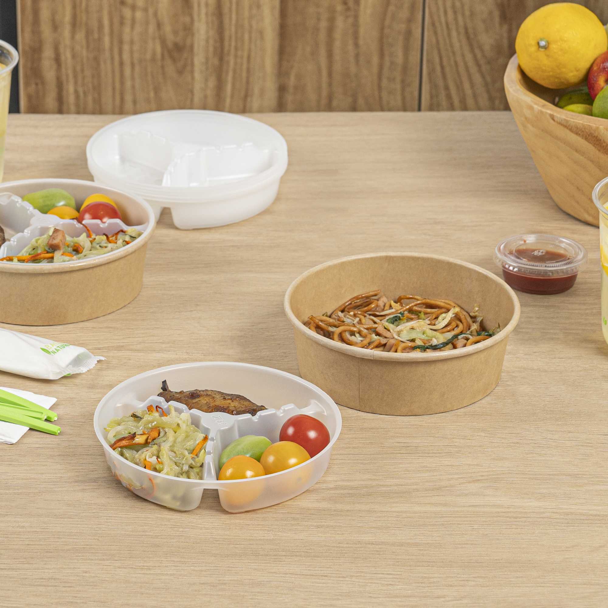 Bio Tek 12 oz White Plastic 3-Compartment Insert Tray - Fits 17-45 oz Containers - 200 count box