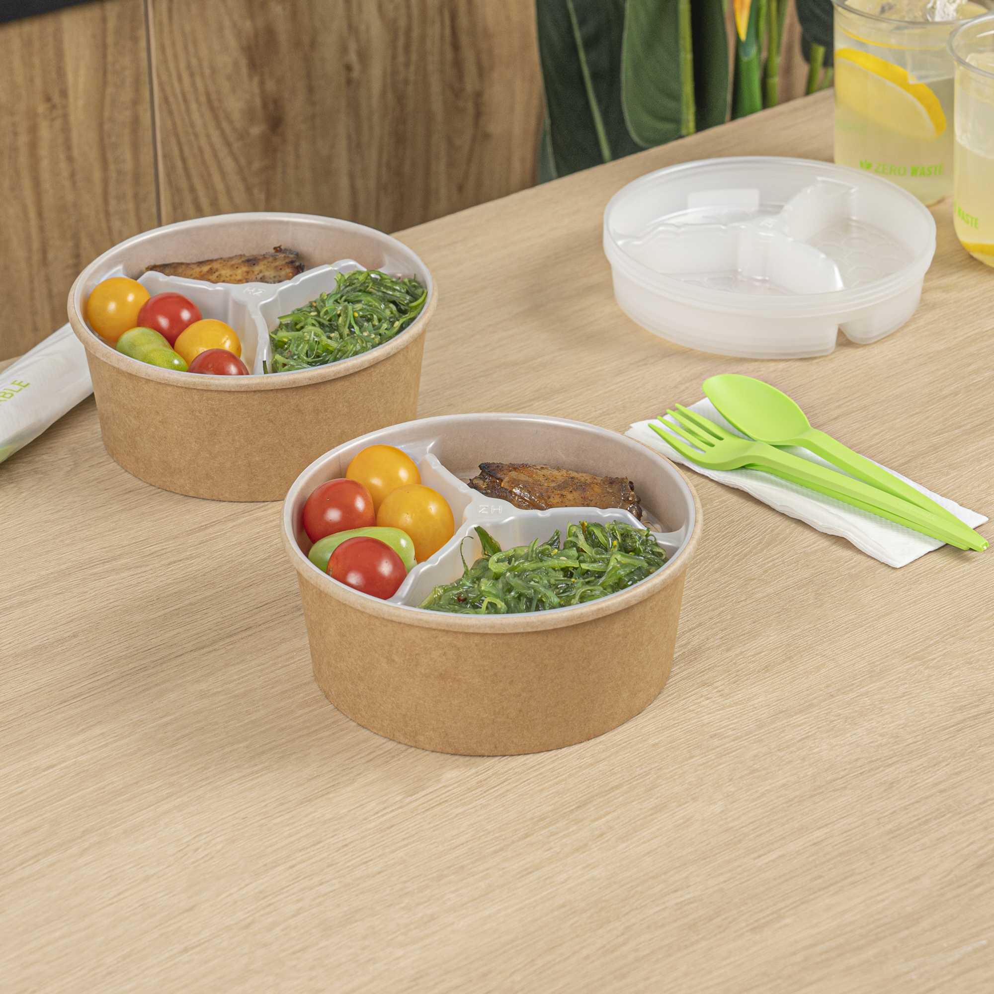 Bio Tek 15 oz White Plastic 3-Compartment Insert Tray - Fits 17-45 oz Containers - 200 count box