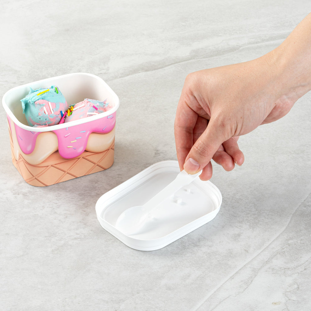 Coppetta Square White Plastic Lid - Fits 7 and 12 oz To Go Cup, with Spoon - 200 count box