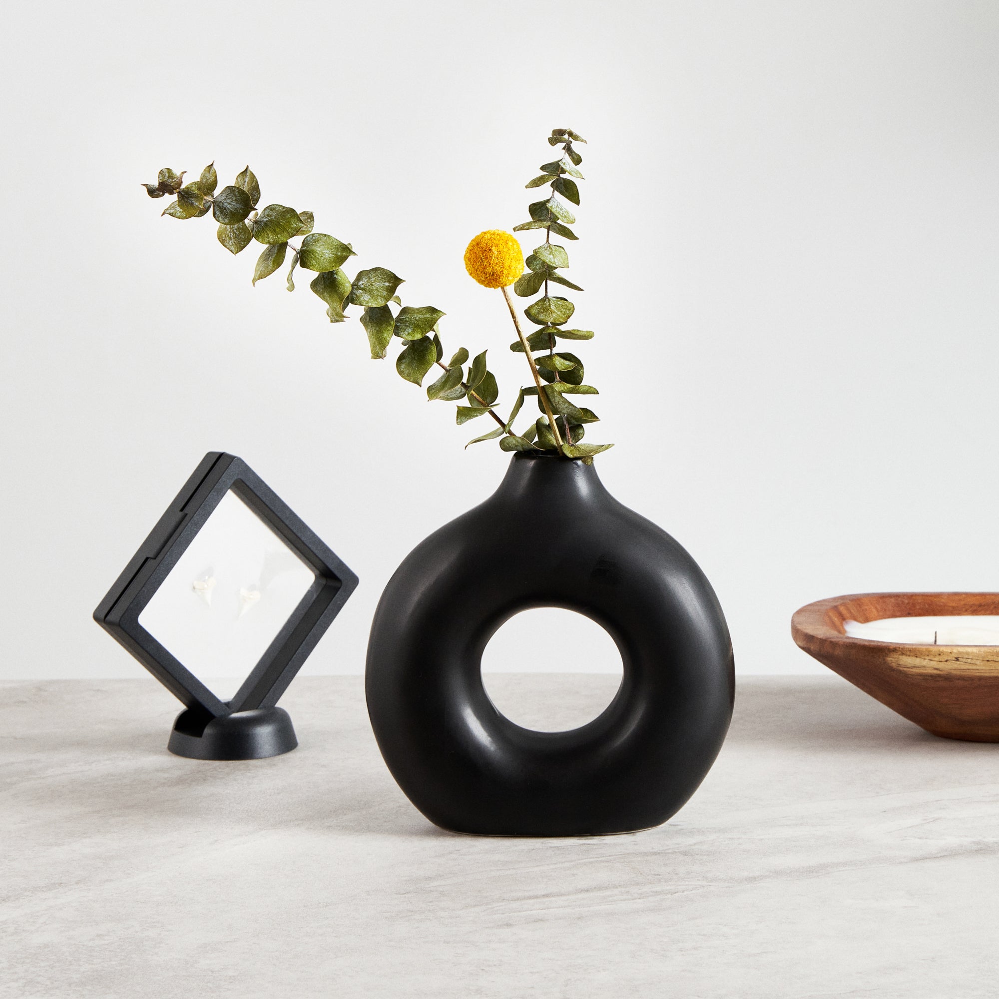 Table Art Black Ceramic Donut Vase - 5 3/4'' x 2 1/4'' x 6'' - 1 count box