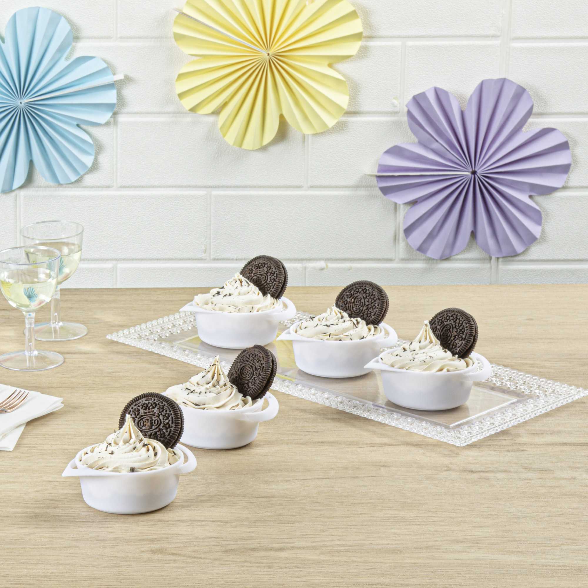 Mini Serve 3 oz Round White Plastic Mini Infinity Pot - 3 3/4" x 2 1/2" x 1 1/4" - 100 count box