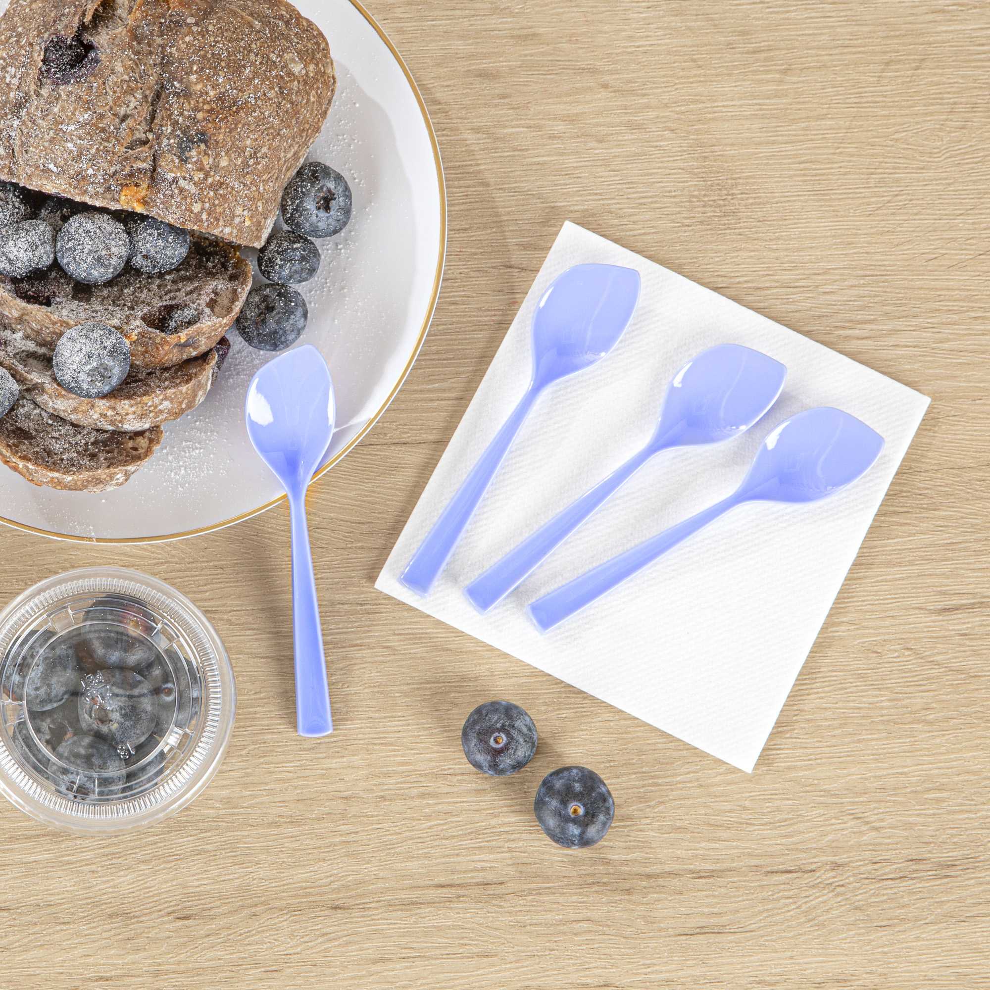 Coppetta Periwinkle Plastic Petal Spoon - 4 1/2" x 1" - 100 count box