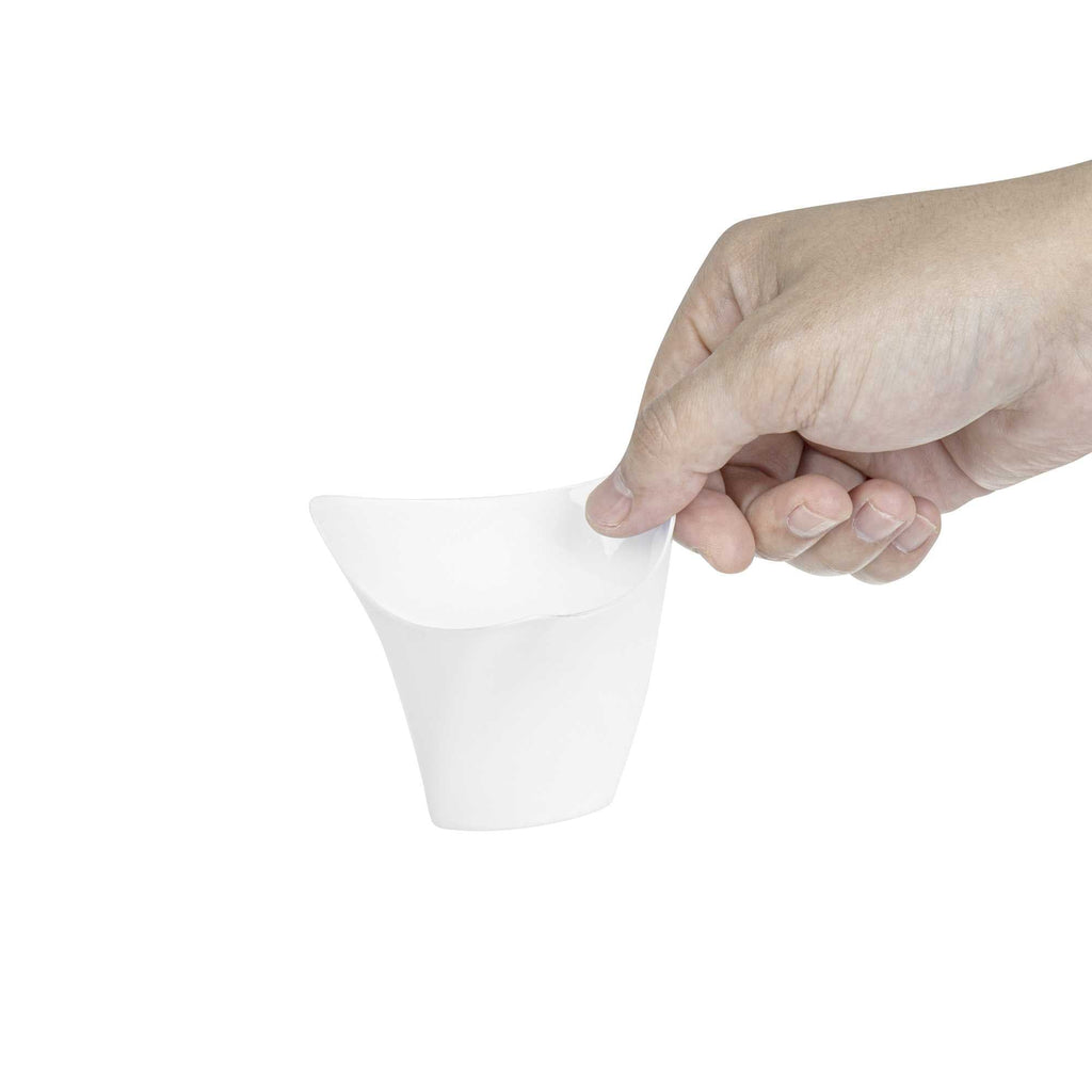 Mini Serve 4 oz White Plastic Mini Crescendo Cup - 3" x 3" x 2 3/4" - 100 count box