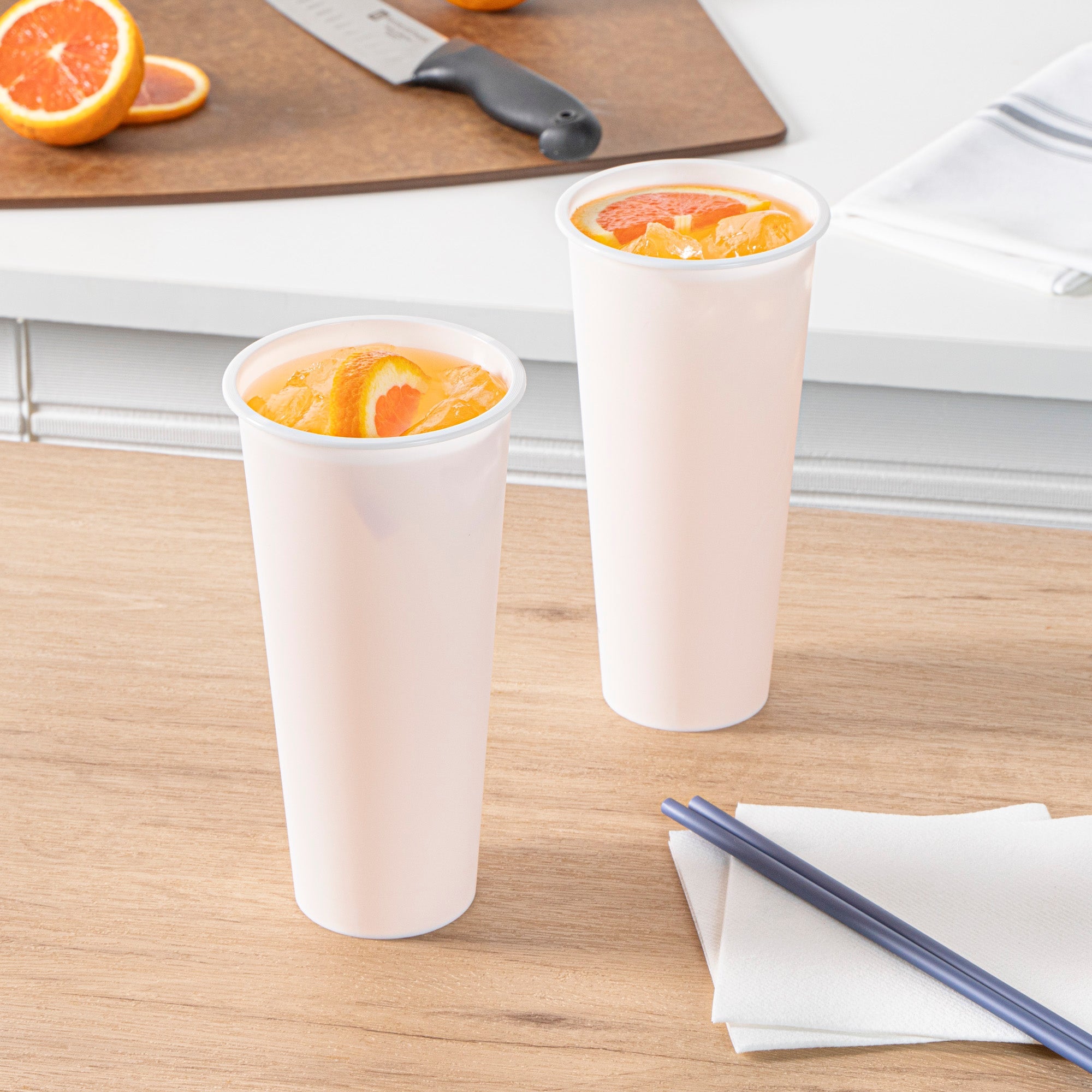 Bev Tek 24 oz Round Matte White Plastic Hot / Cold Drinking Cup - 3 1/2" x 3 1/2" x 7" - 100 count box