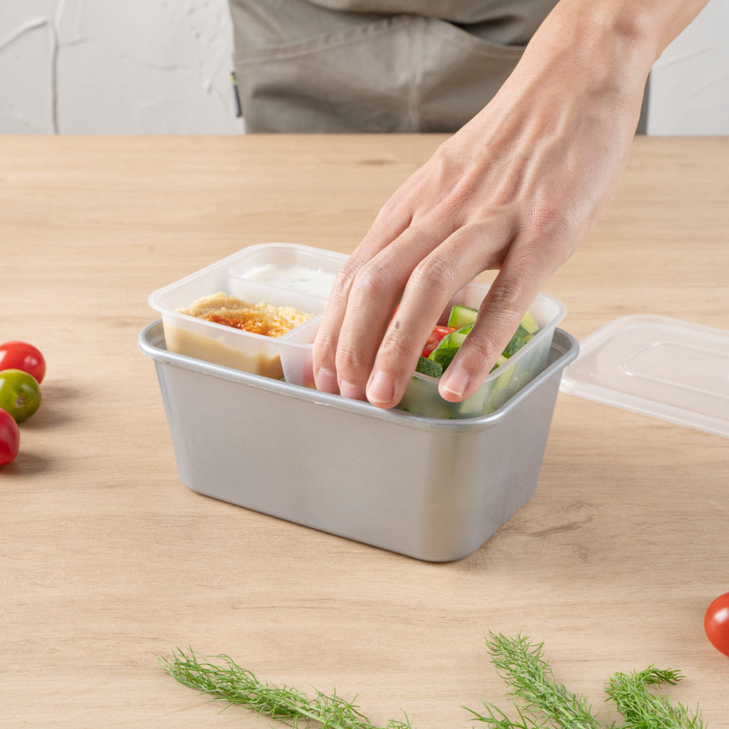Futura 10 oz White Plastic 3-Compartment Insert Tray - Fits 32 and 37 oz Containers, Microwavable - 100 count box