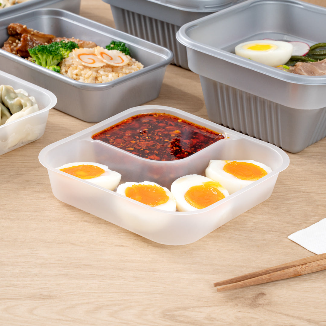 Futura 14 oz Clear Plastic 2-Compartment Insert Tray - Fits 34 oz Bowl, Microwavable - 100 count box
