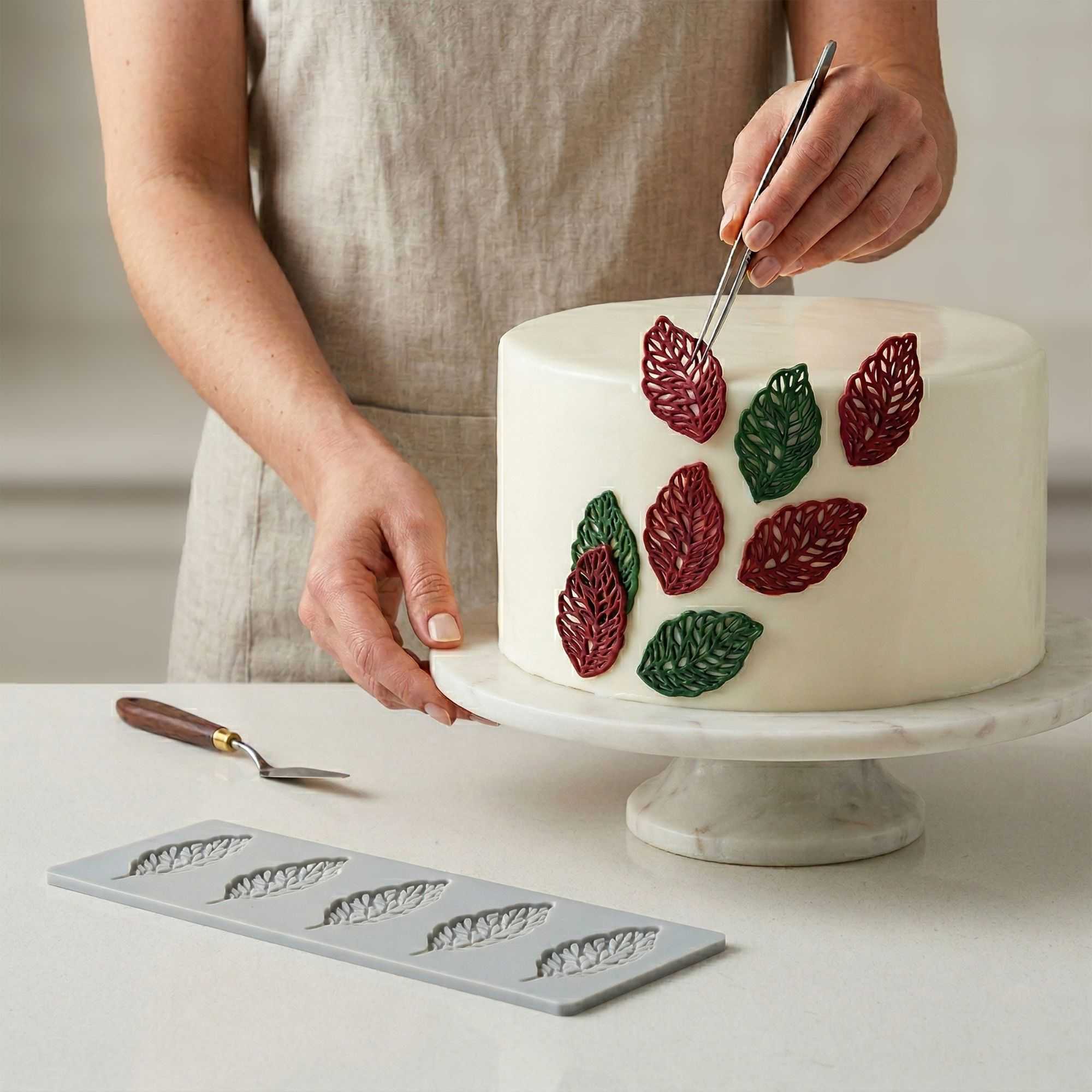 Pastry Tek Gray Silicone Spring Leaf Fondant Impression Mat - 1 count box