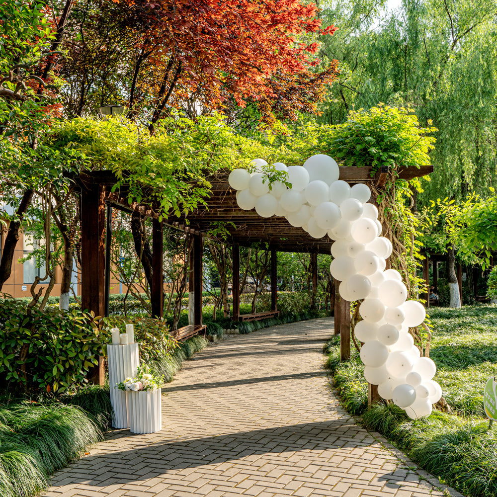 Balloonify White Balloon Arch / Garland Kit - 105 Pieces - 1 count box