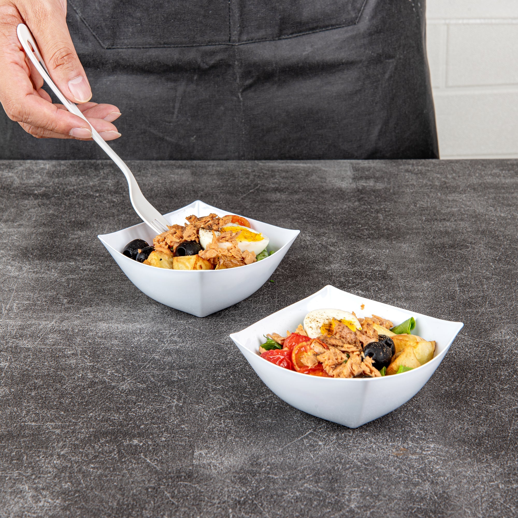 Moderna 8 oz Square White Plastic Bowl - 4 1/2" x 4 1/2" x 2" - 100 count box