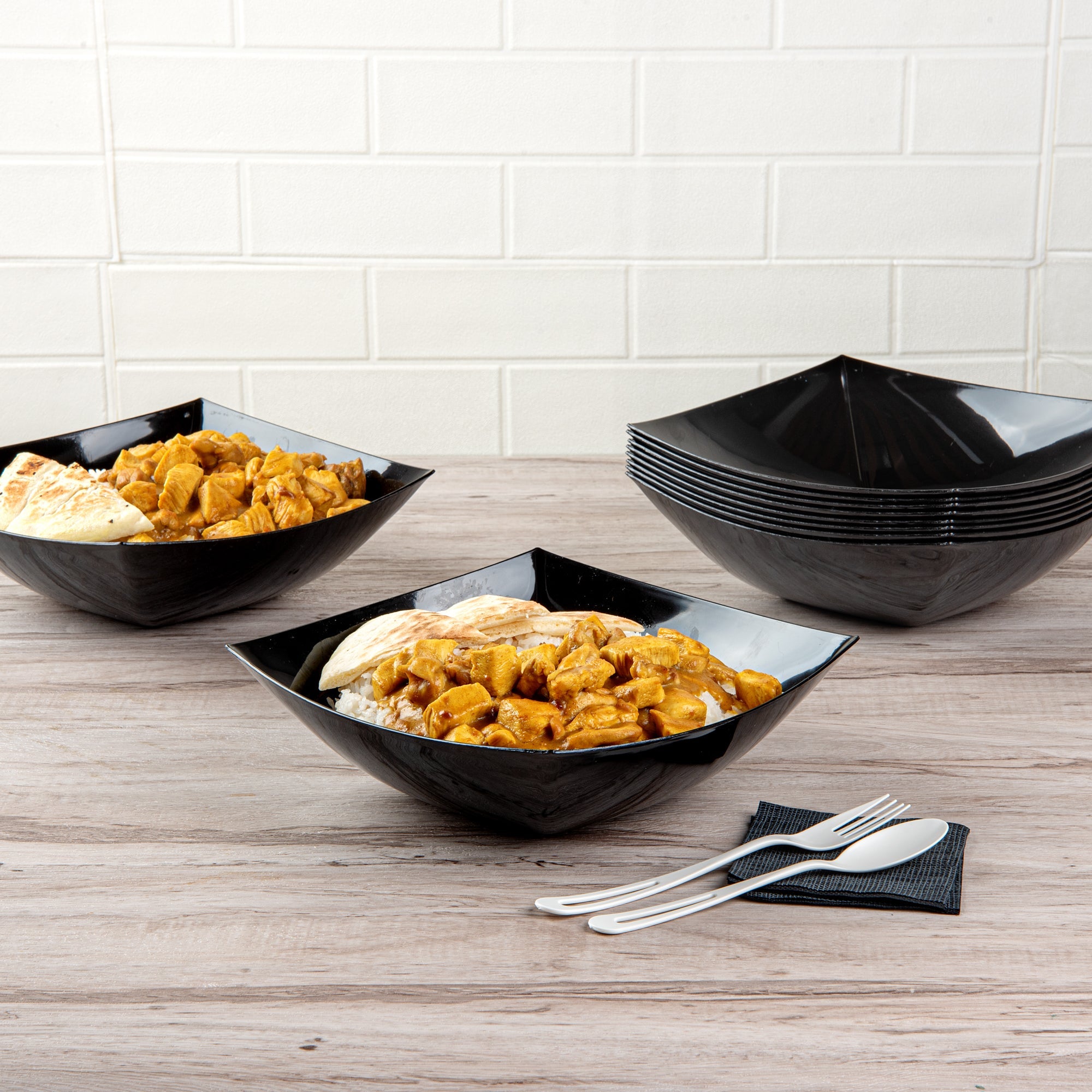 Moderna 64 oz Square Black Plastic Serving Bowl - 9 3/4" x 9 3/4" x 3" - 100 count box
