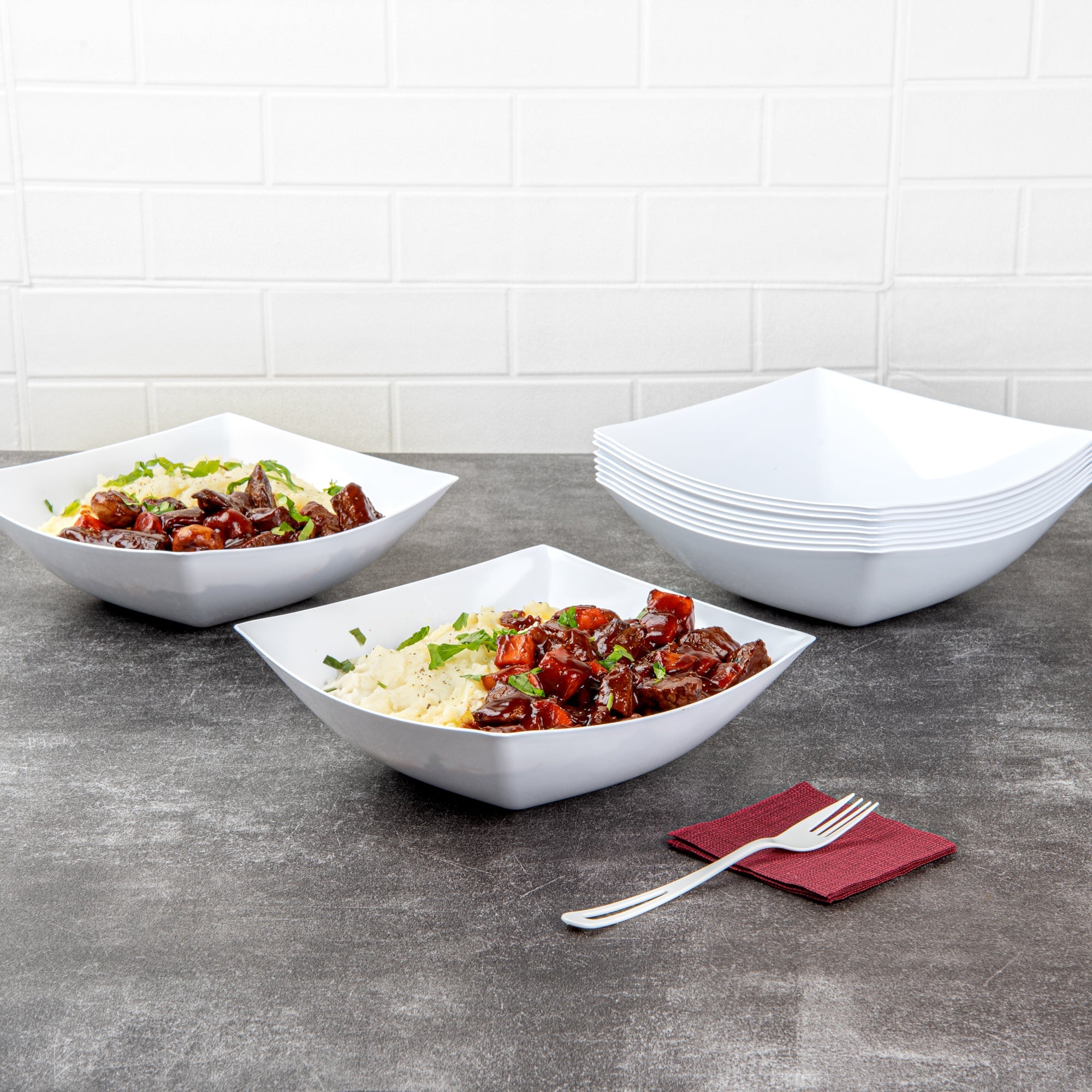 Moderna 64 oz Square White Plastic Serving Bowl - 9 3/4" x 9 3/4" x 3" - 100 count box
