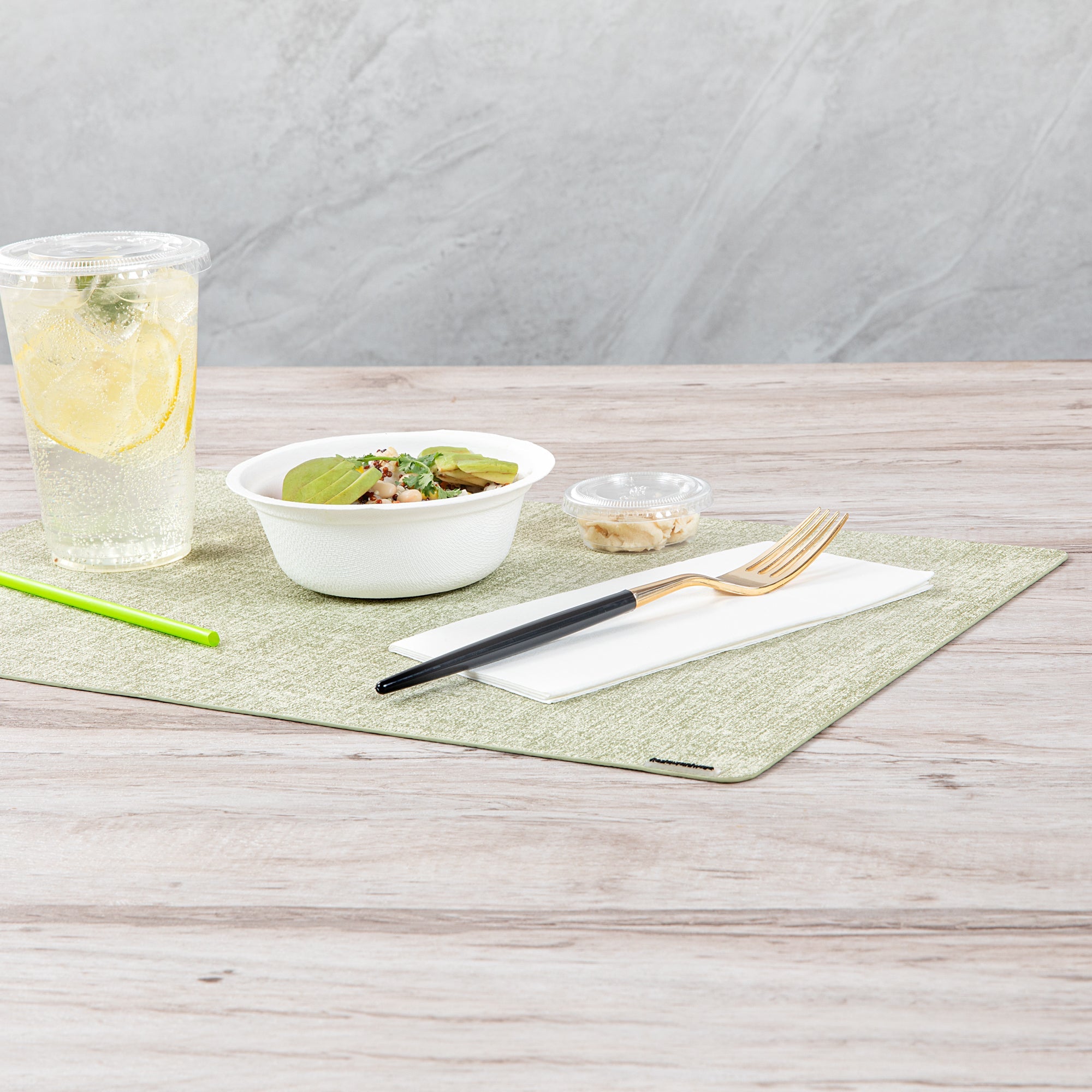 Moderna Gold Plastic Fork - with Black Handle - 7 1/2" - 50 count box