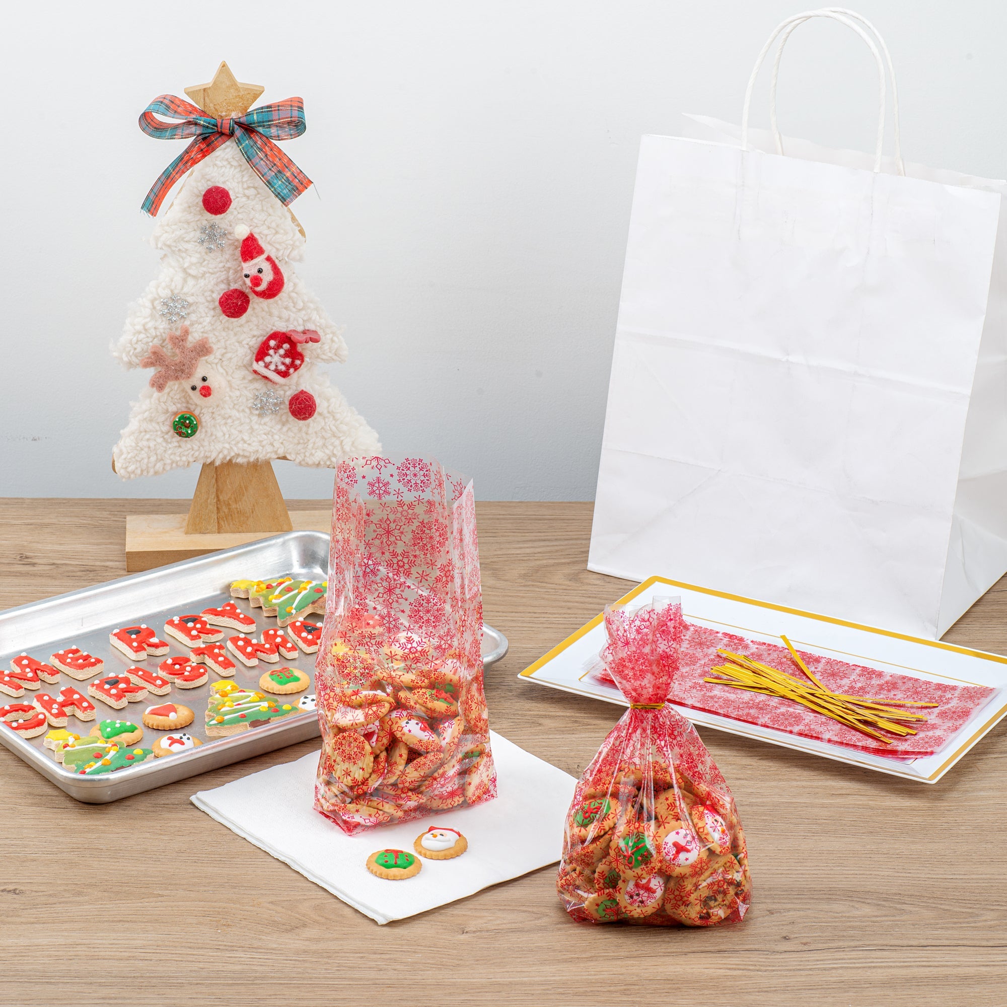 Bag Tek Plastic Candy Bag - Snowflakes - 4" x 2" x 9 1/2" - 4000 count box