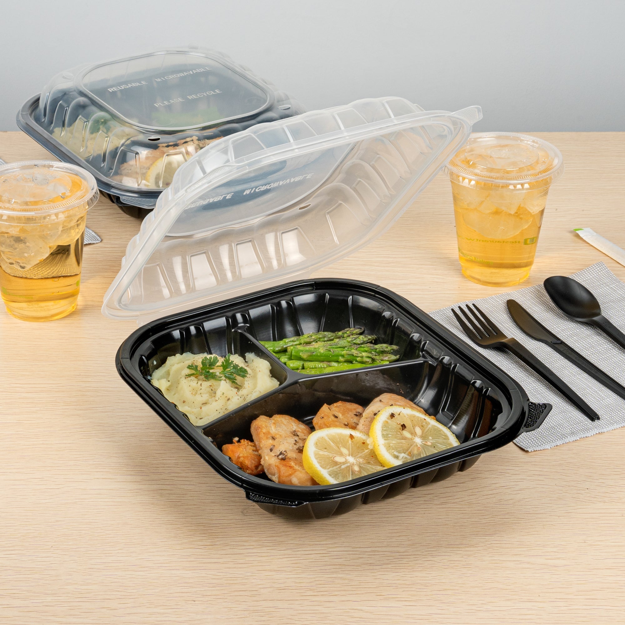 Thermo Tek 54 oz Black Plastic Clamshell Container - 3 Compartments, Microwavable - 10 1/4" x 9" x 3" - 100 count box