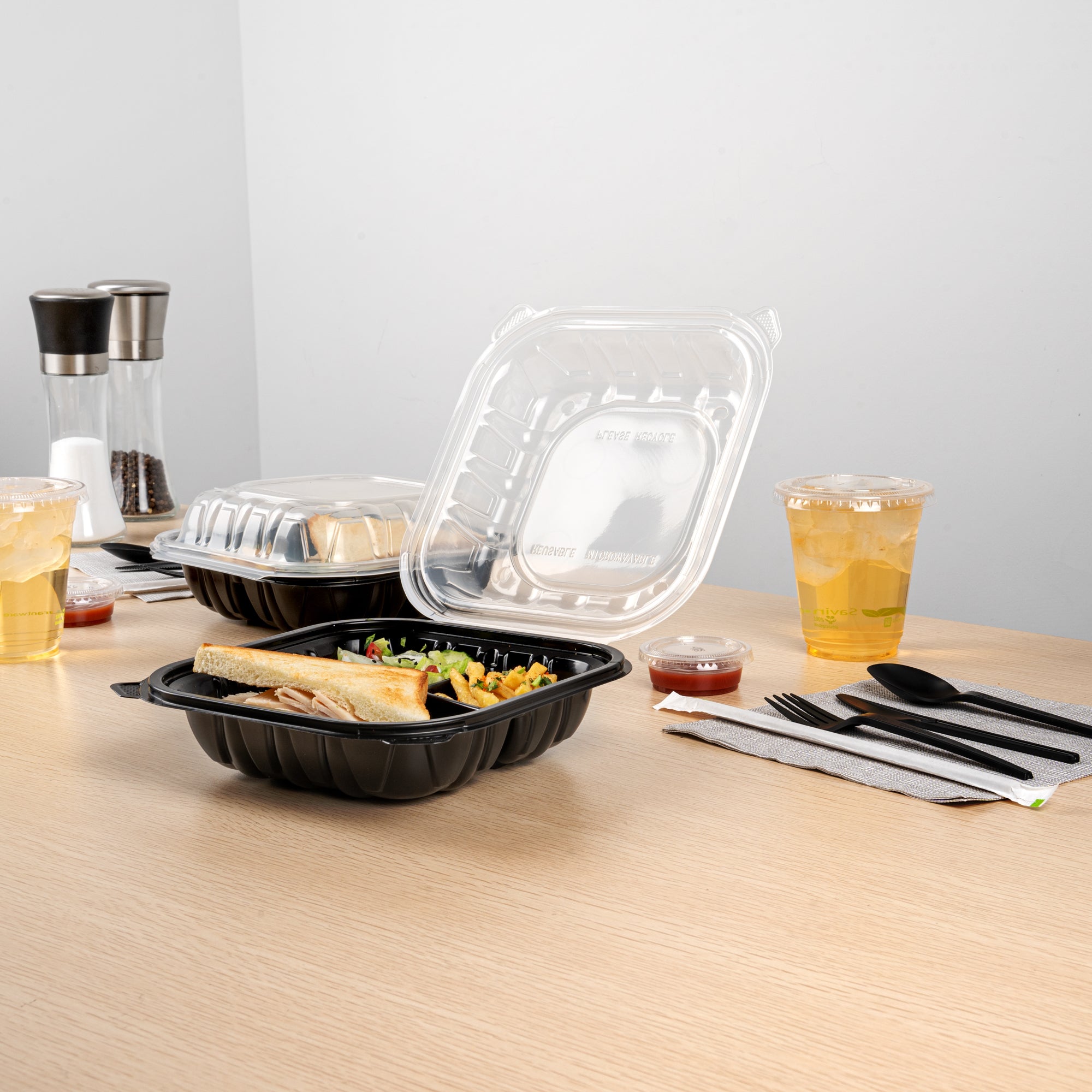 Thermo Tek 34 oz Black Plastic Clamshell Container - 3 Compartments, Microwavable - 8" x 8" x 3" - 100 count box
