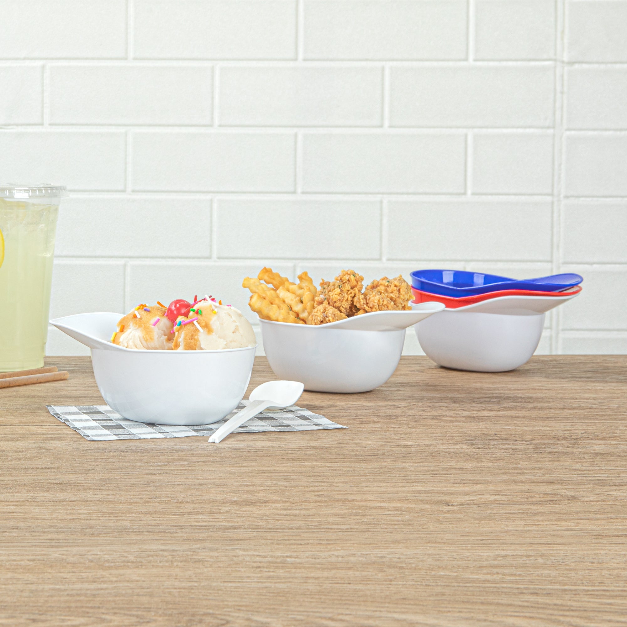 Mini Serve 8 oz White Plastic Baseball Helmet Ice Cream / Snack Bowl - 10 count box