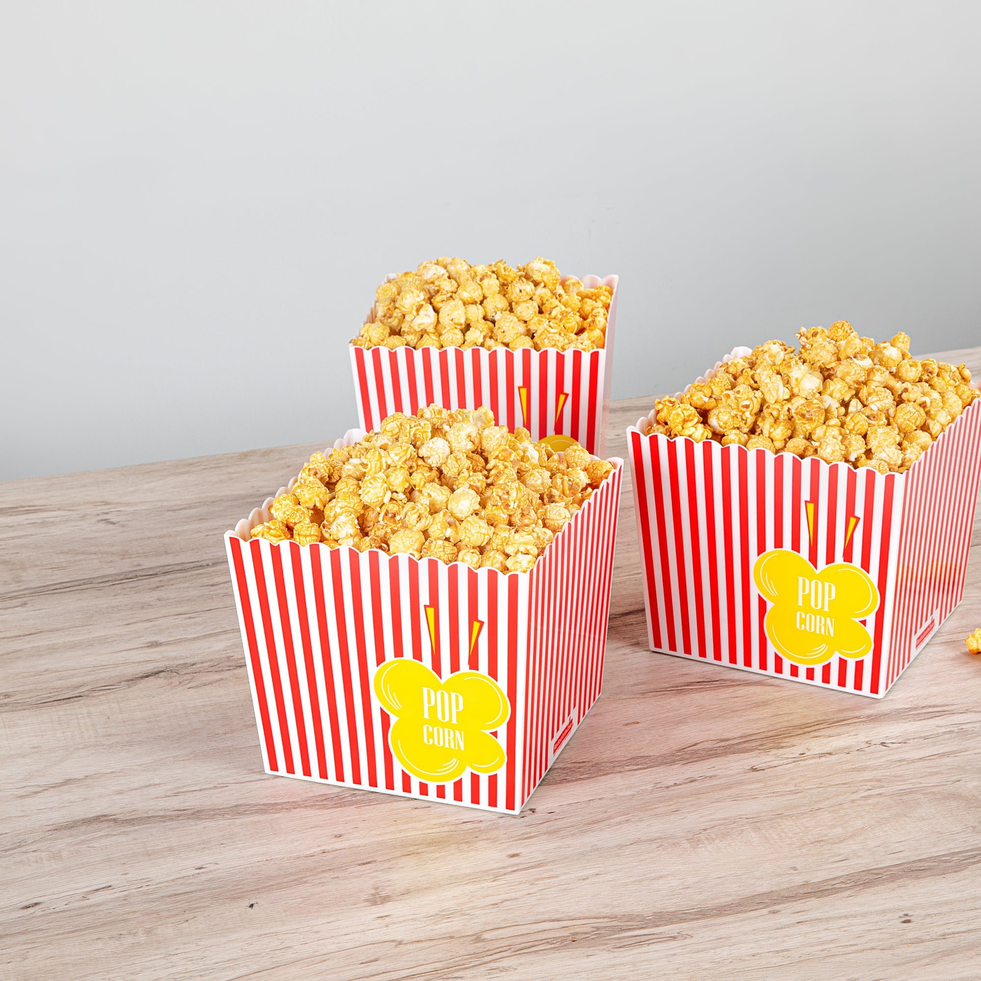 Maxi Serve 165 oz Red Plastic Popcorn Bucket - 10 count box