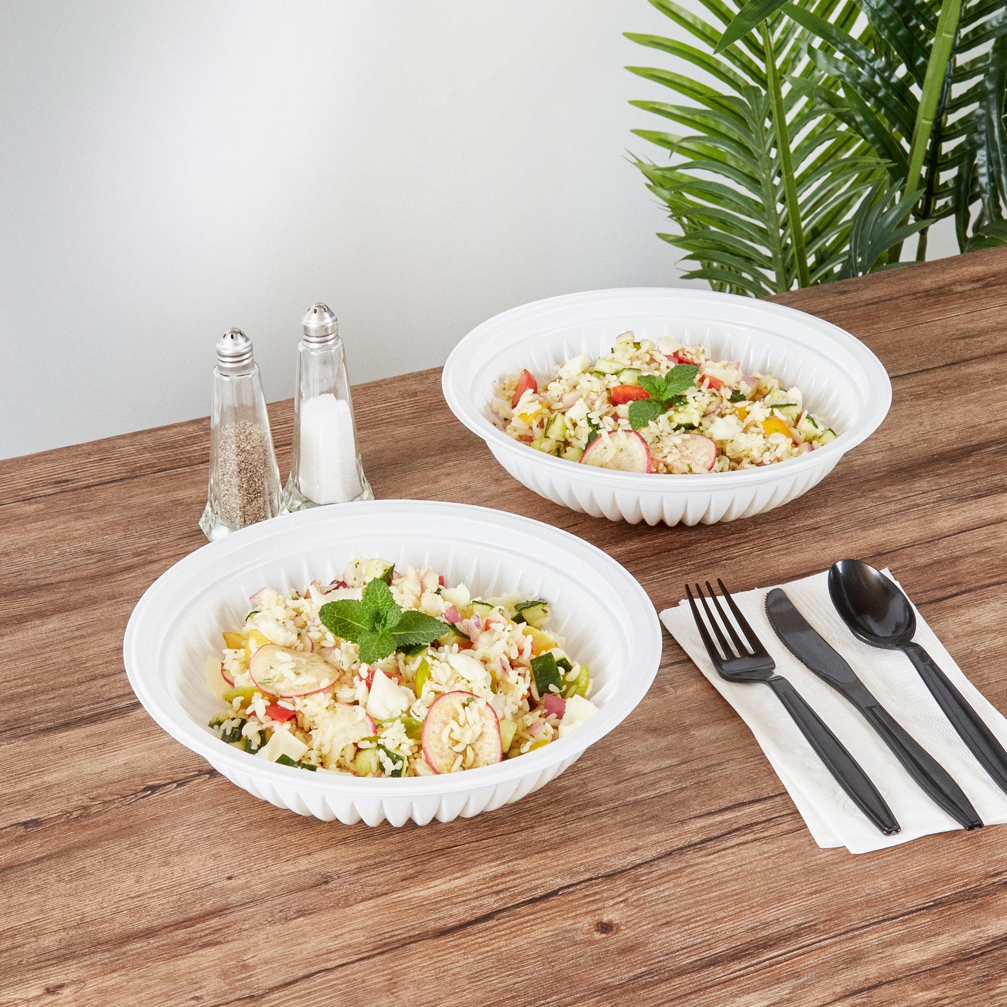 Chef 101 34 oz Round White Plastic Bowl - Microwavable - 9" x 9" x 2" - 100 count box
