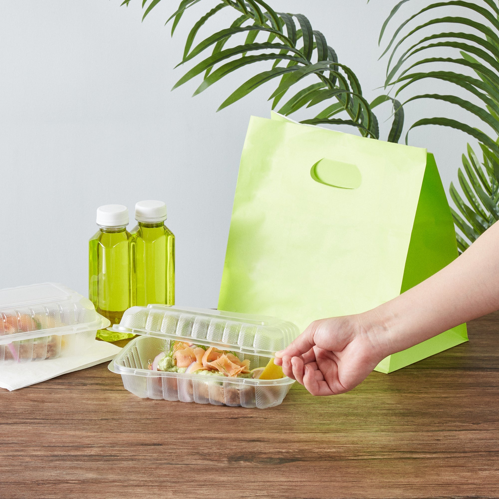 Chef 101 29 oz Rectangle Clear Plastic Clamshell Container - Microwavable - 9" x 6" x 2 3/4" - 100 count box