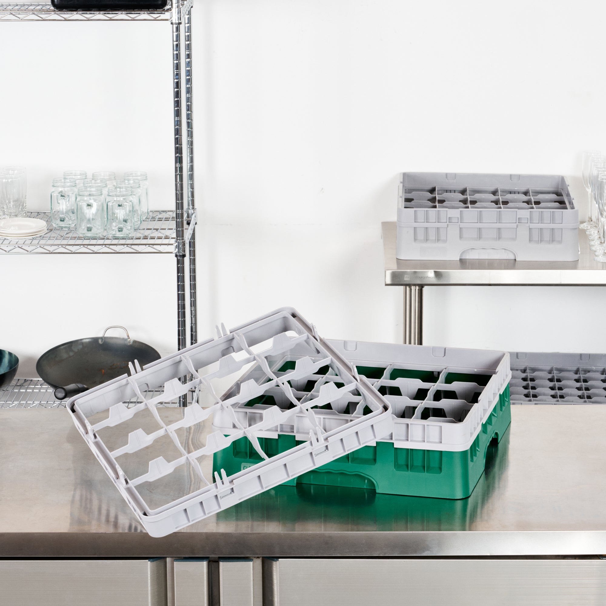 Clean Tek Professional Gray Half Drop Extender - 16 Compartments - 19 3/4" x 19 3/4" x 3" - 1 count box