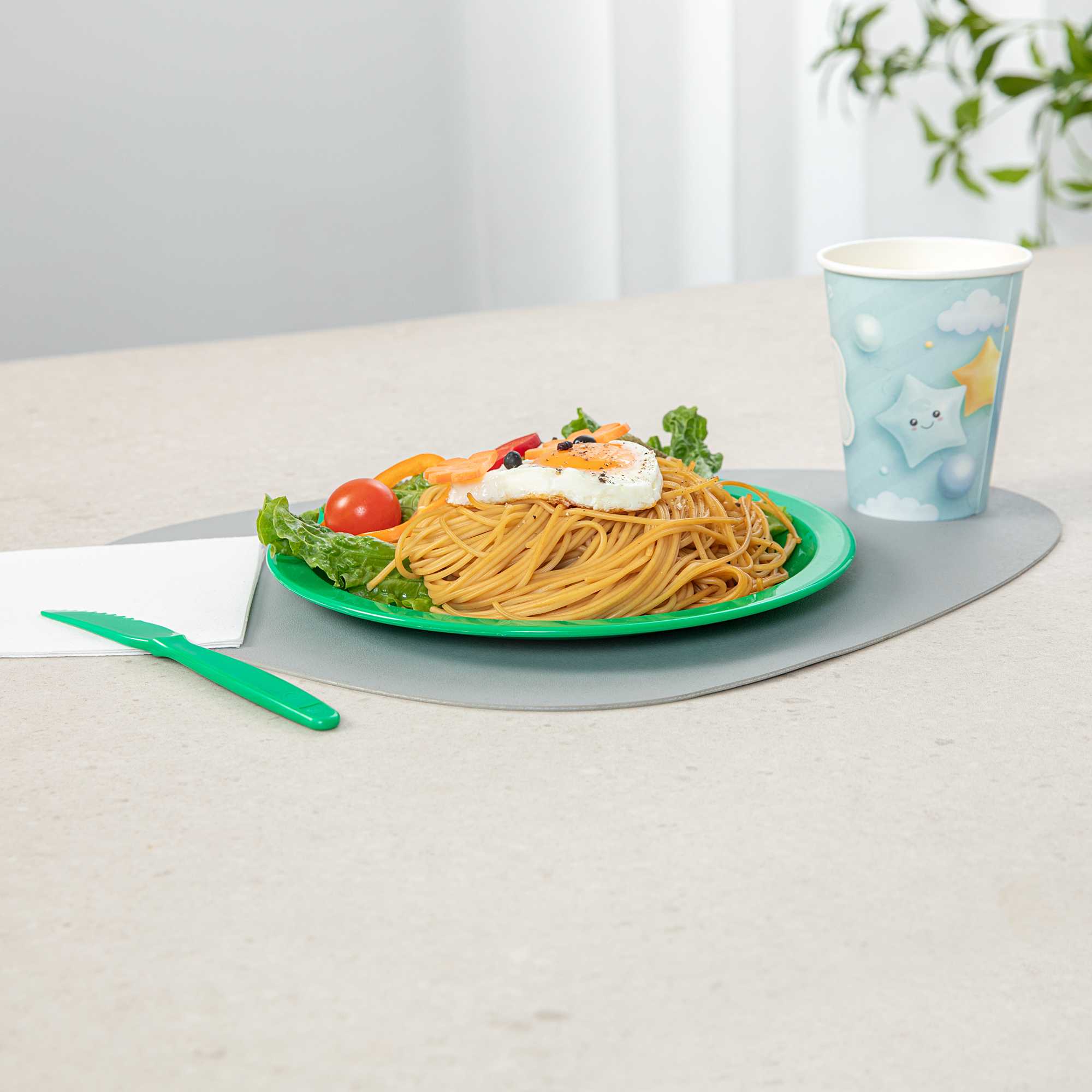 RW Kids Round Green Plastic Plate - 9" x 9" - 10 count box