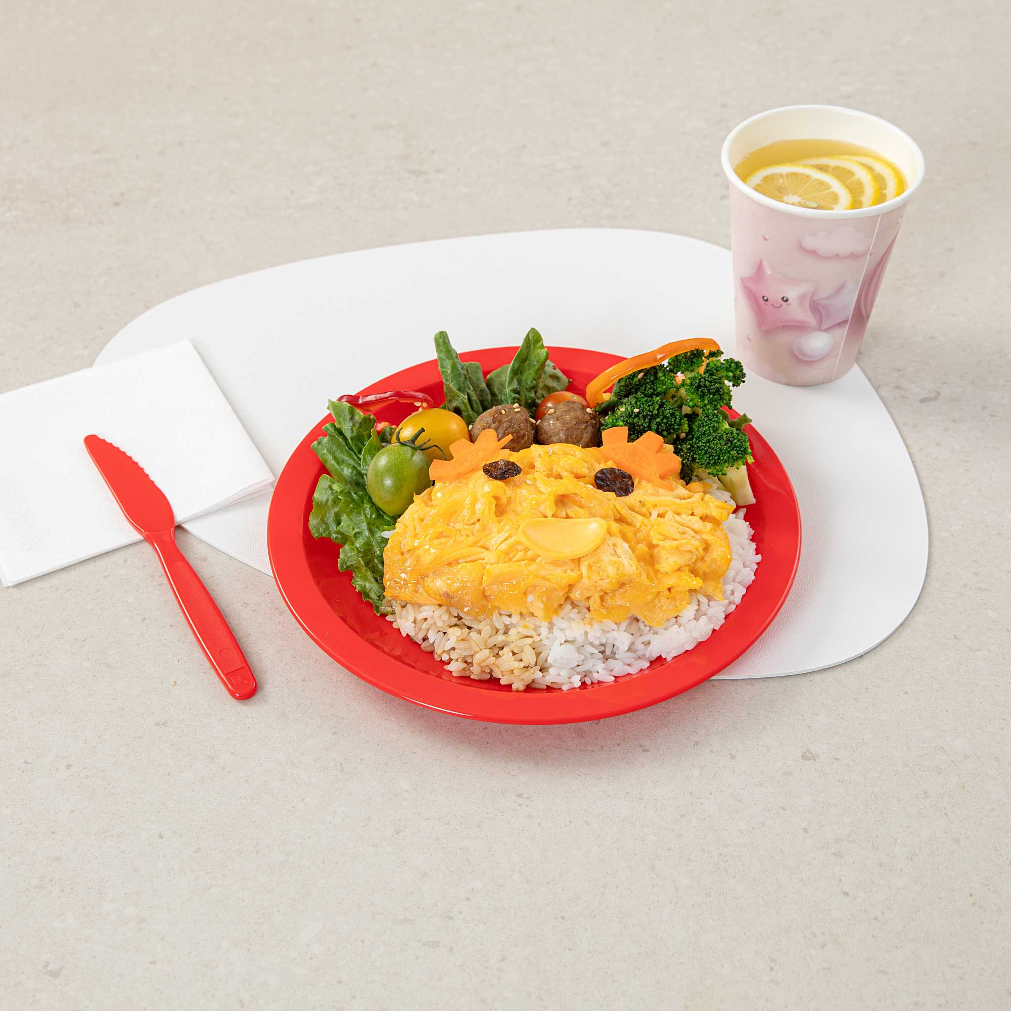RW Kids Round Red Plastic Plate - 9" x 9" - 10 count box