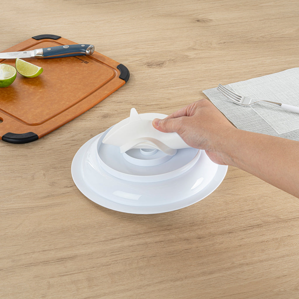 Adapt Tek Round White Plastic Scoop Plate - Spillproof, with Suction Base - 9" x 9" x 2 1/4" - 20 count box