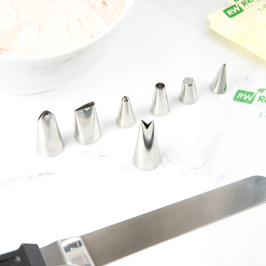 Pastry Tek Stainless Steel #366 Leaf Piping Tip - 2" x 1" x 2" - 1 count box