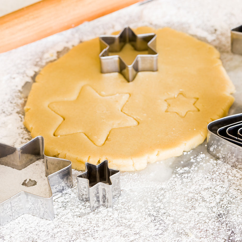 Pastry Tek 10-Piece Metal Star Cookie Cutter Set 1 count box