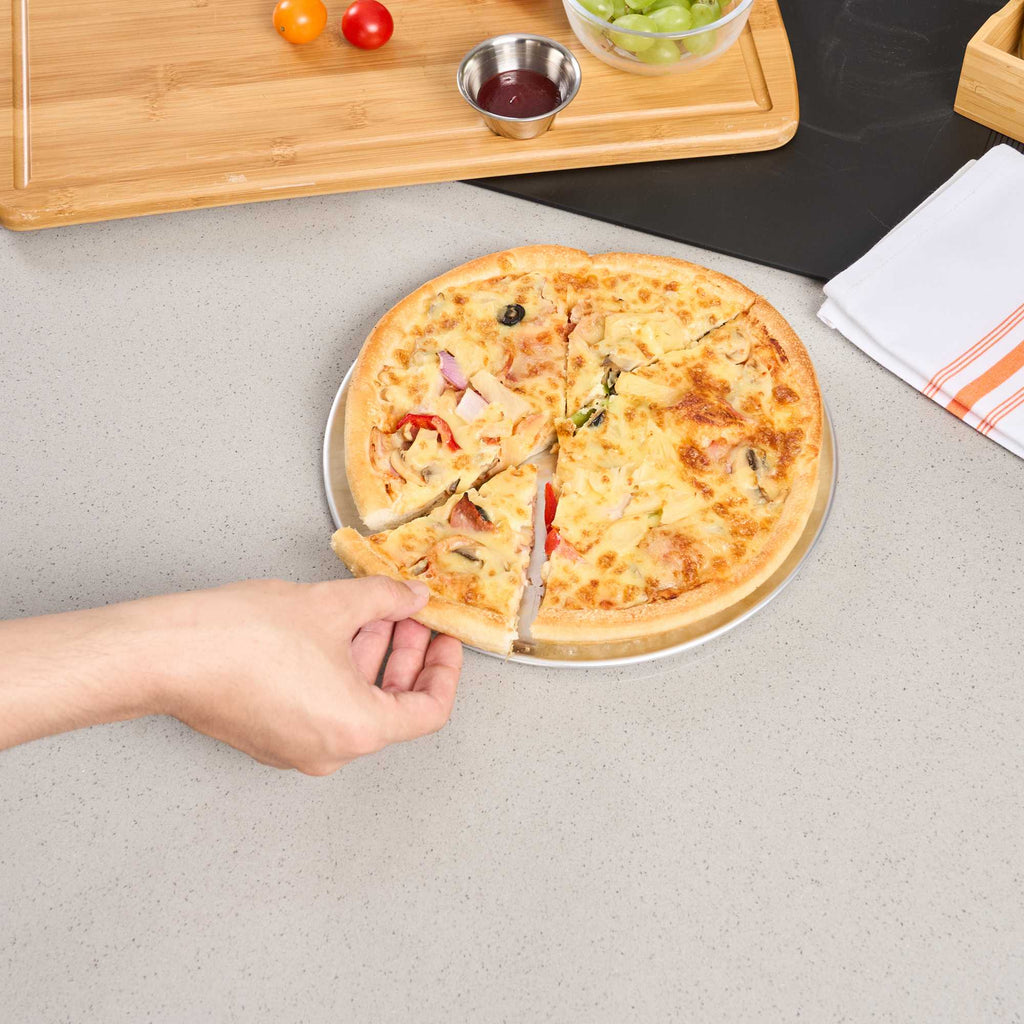Met Lux Heavy-Duty Coupe Pizza Pan - 10" - 1 count box