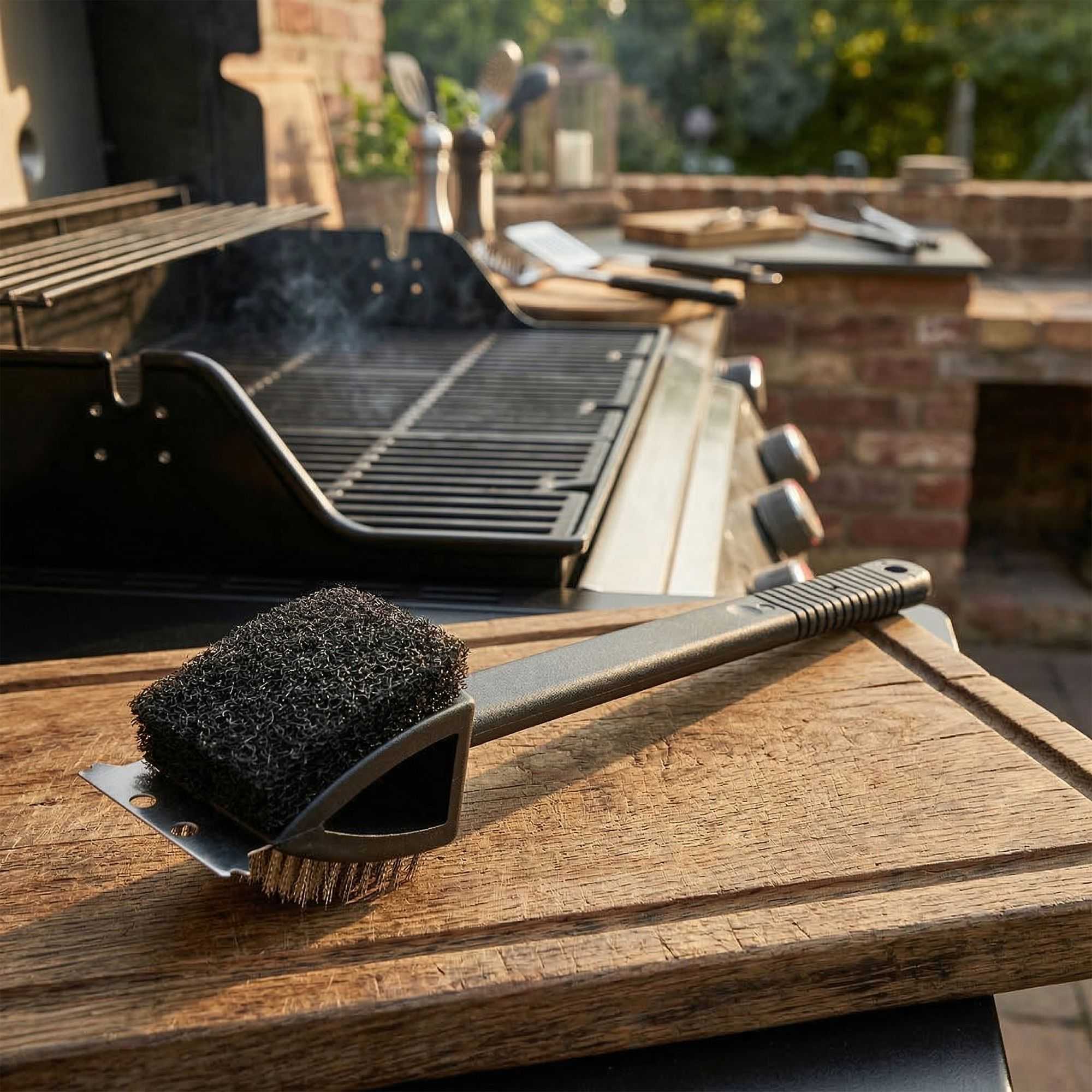 Met Lux Grill Brush / Scraper - with Scouring Pad - 15" - 1 count box