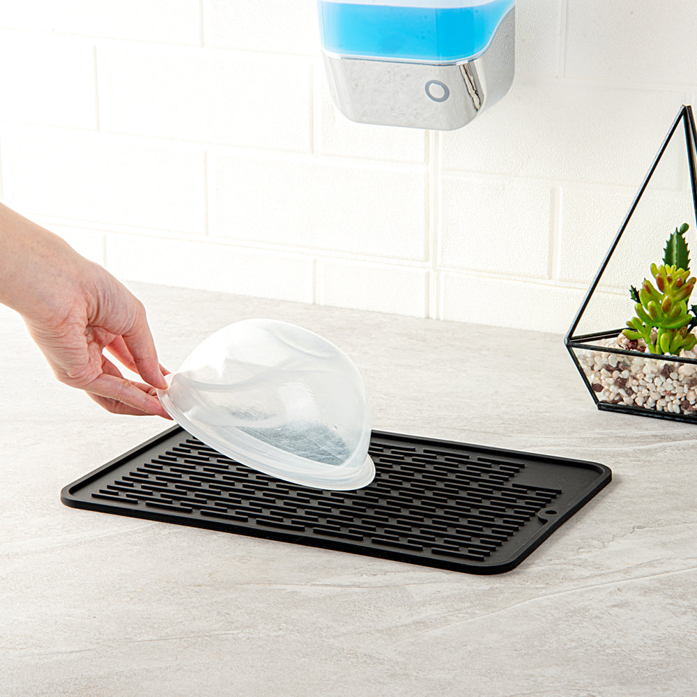 Comfy Grip Rectangle Black Silicone Dish Drying Mat - 11 3/4" x 7 3/4" - 1 count box