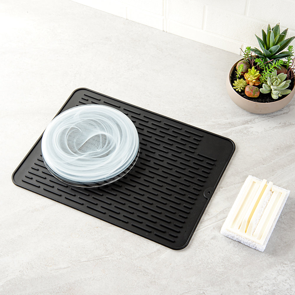 Comfy Grip Rectangle Black Silicone Dish Drying Mat - 15 3/4" x 11 3/4" - 1 count box