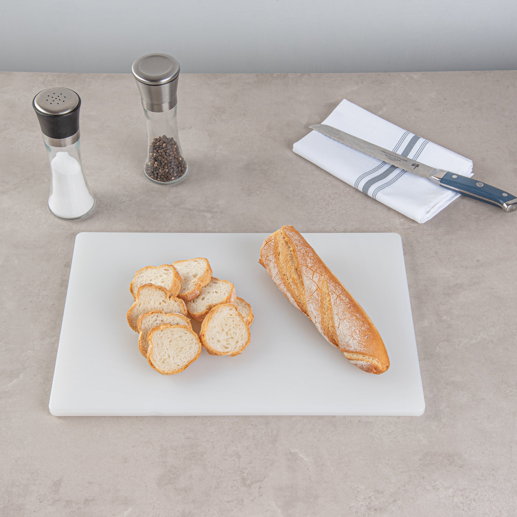 Chef 101 White Plastic Cutting Board - 18" x 12" x 1/2" - 1 count box