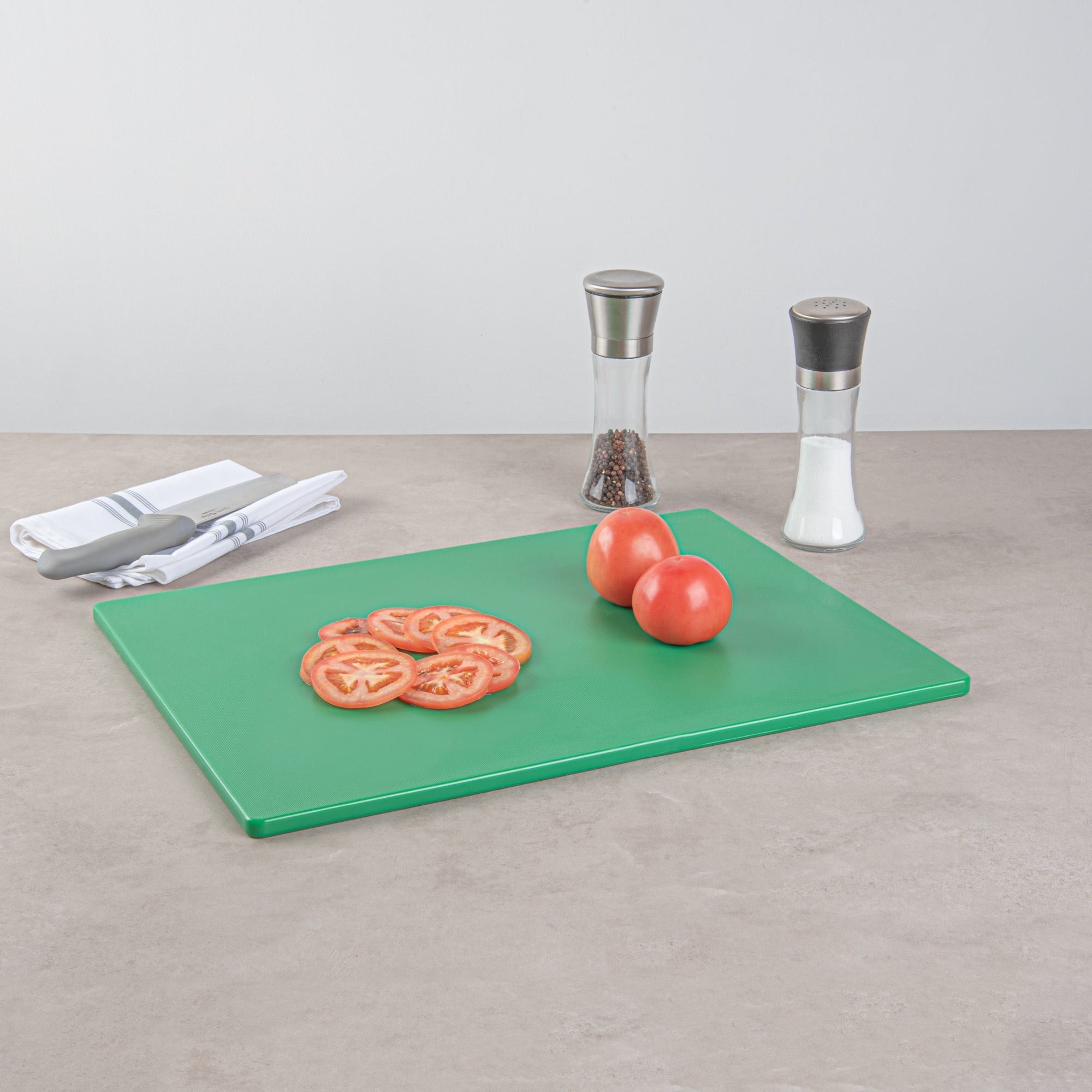 Chef 101 Green Plastic Cutting Board - 20" x 15" - 10 count box