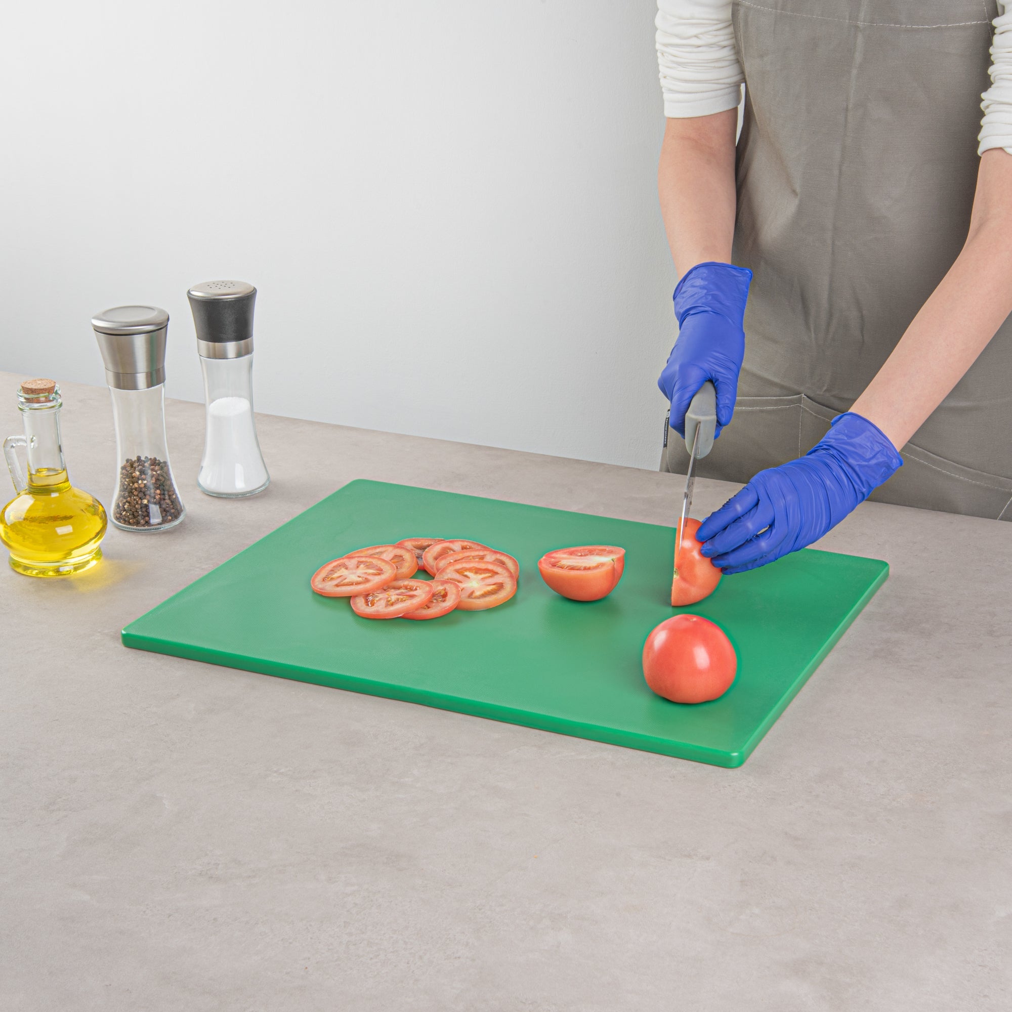 Chef 101 Green Plastic Cutting Board - 20" x 15" - 10 count box