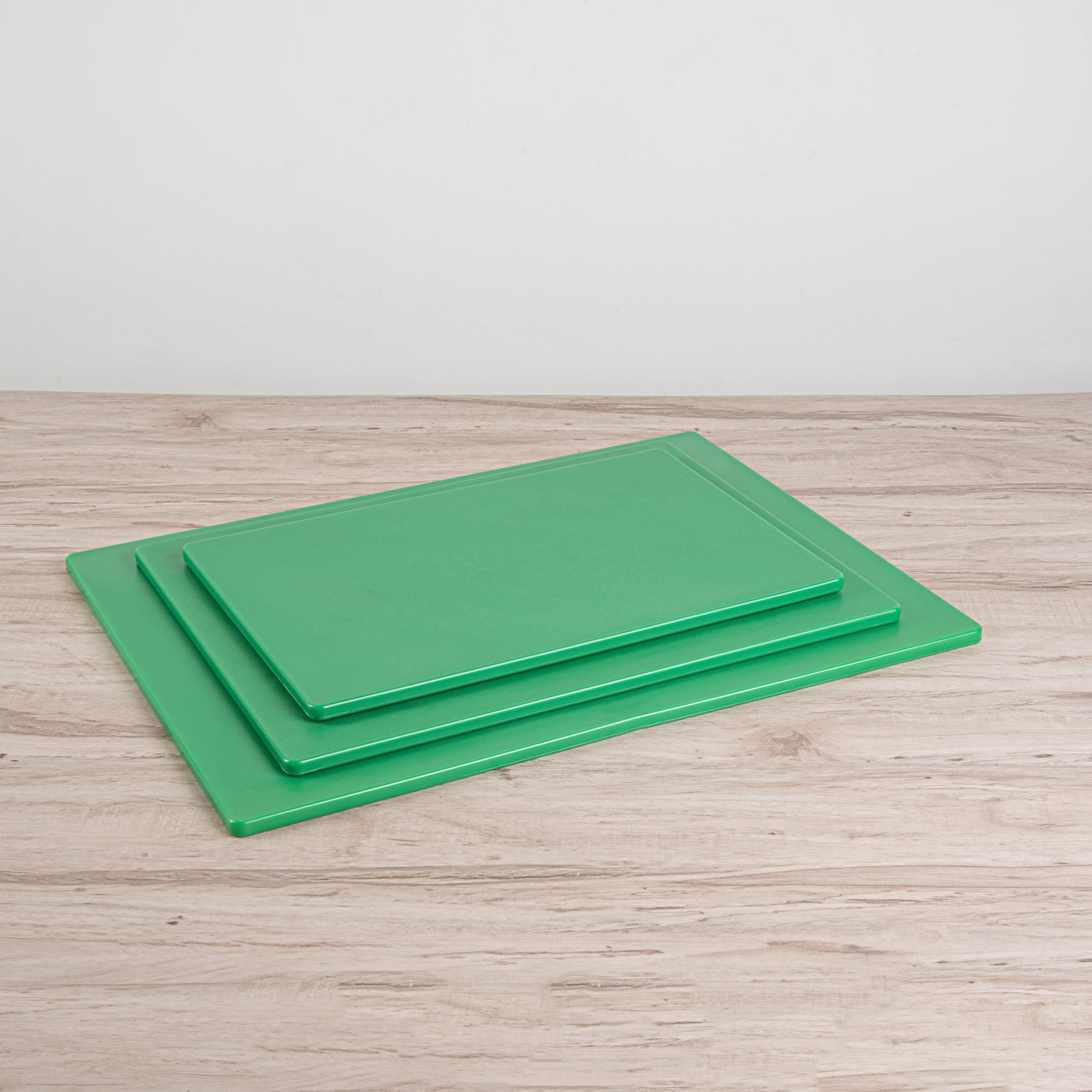 Chef 101 Green Plastic Cutting Board - 24" x 18" - 10 count box