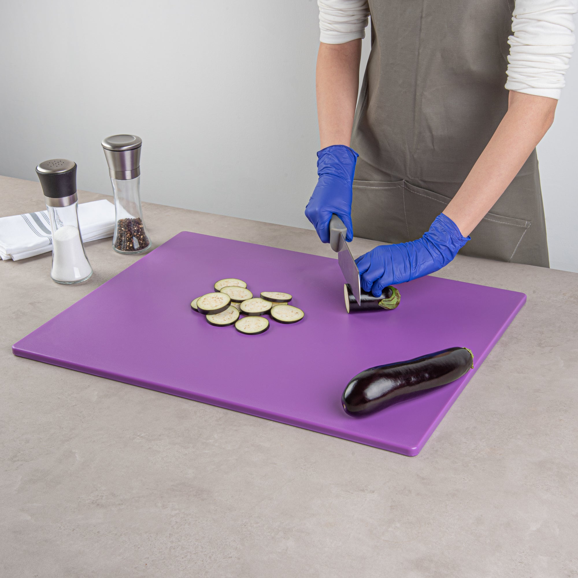 Chef 101 Purple Plastic Cutting Board - 24" x 18" - 10 count box
