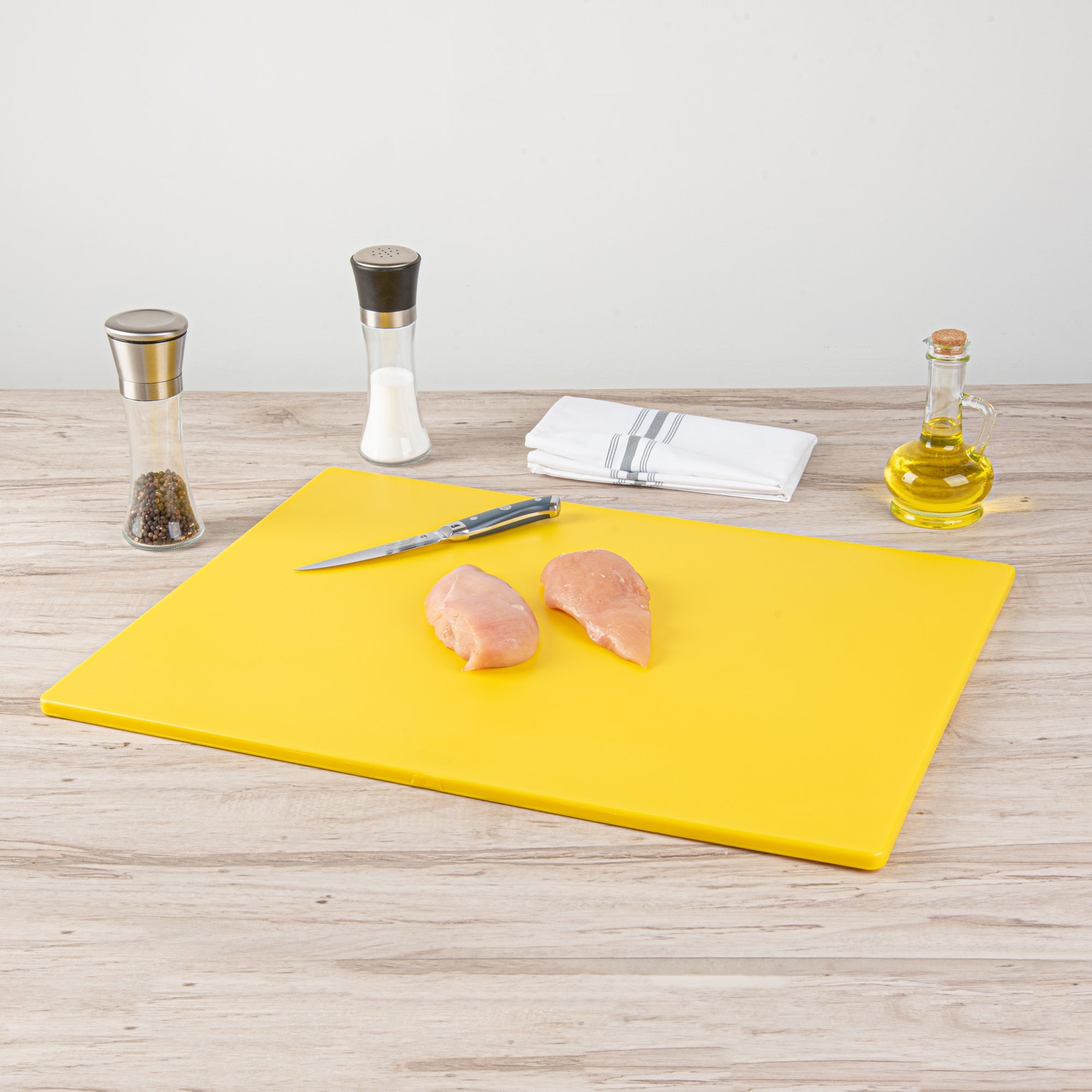 Chef 101 Yellow Plastic Cutting Board - 24" x 18" - 10 count box