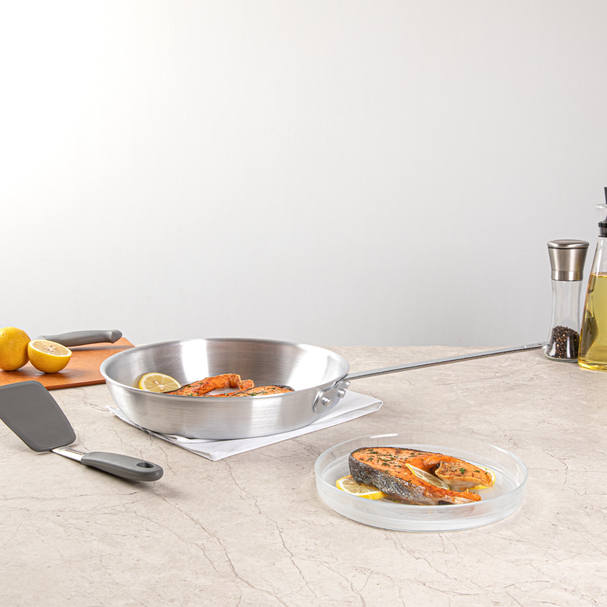 Met Lux Aluminum 12" Fry Pan - 6 count box