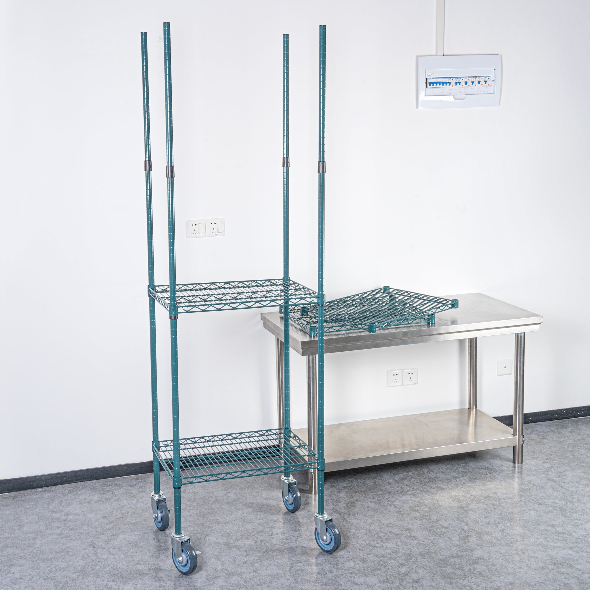 Chef 101 74" NSF Green Epoxy Mobile Shelving Post - Corrosion-Resistant - 4 count box